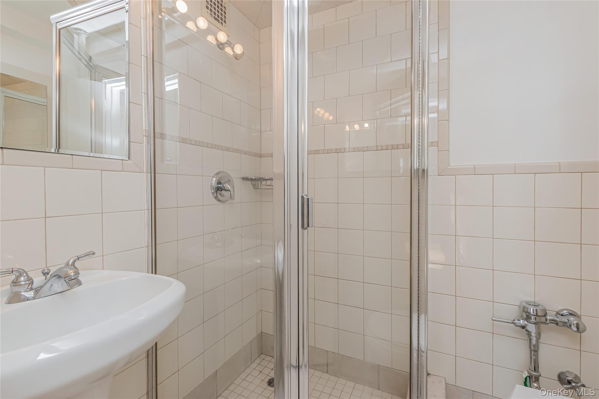 3515 Henry Hudson Parkway 10f Property Photo 11