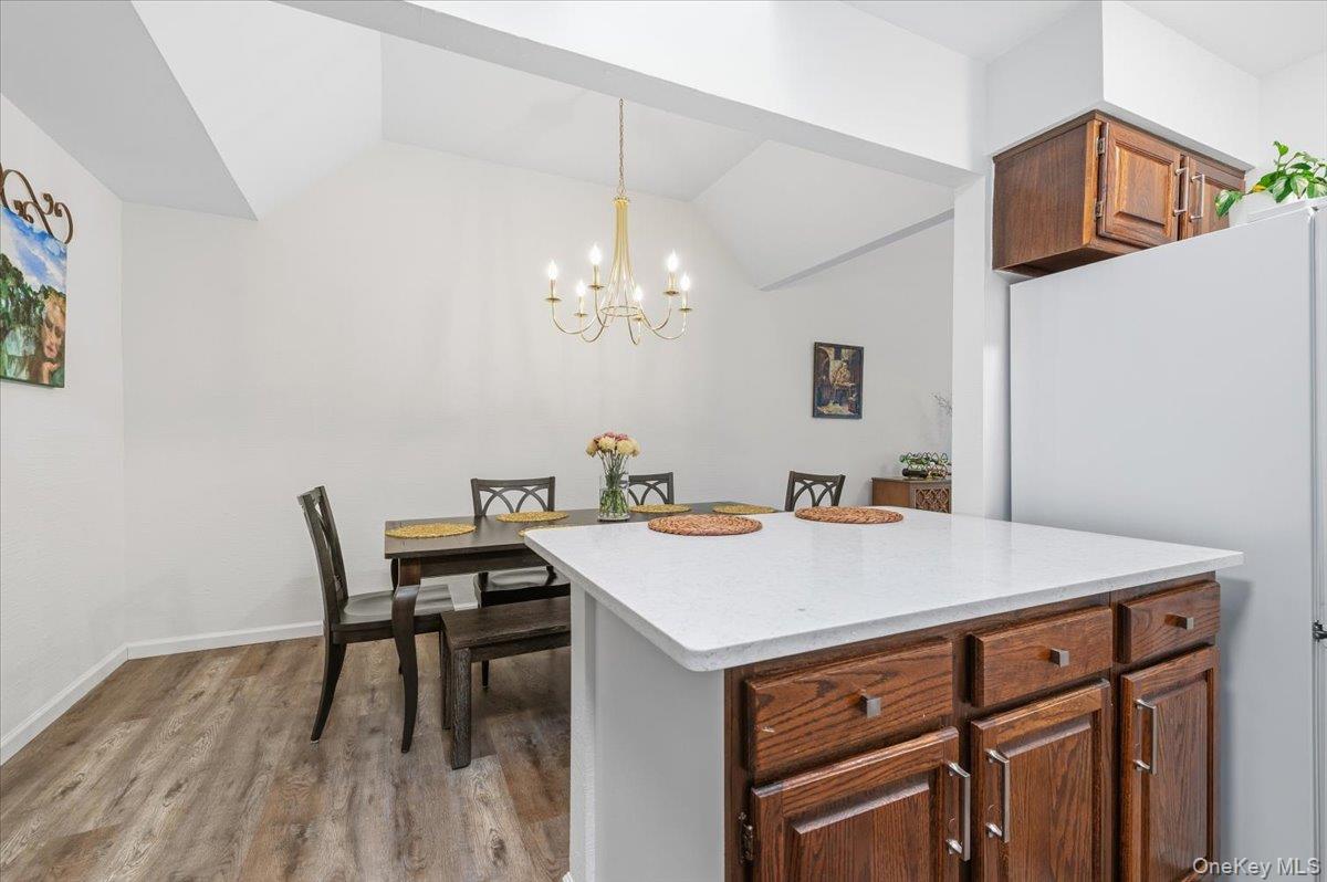 22 So. Gate Circle Property Photo 10