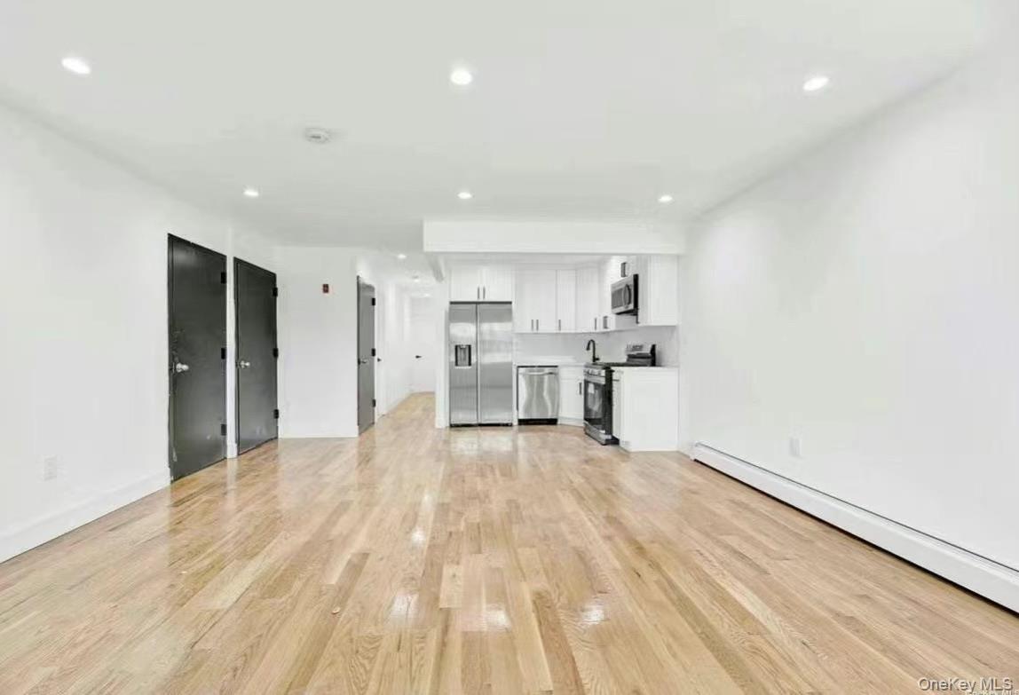 72-31 Hillmeyer Avenue Property Photo 2