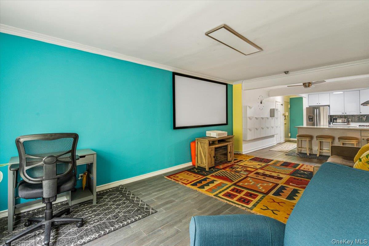 275 Webster Avenue 4i Property Photo 10
