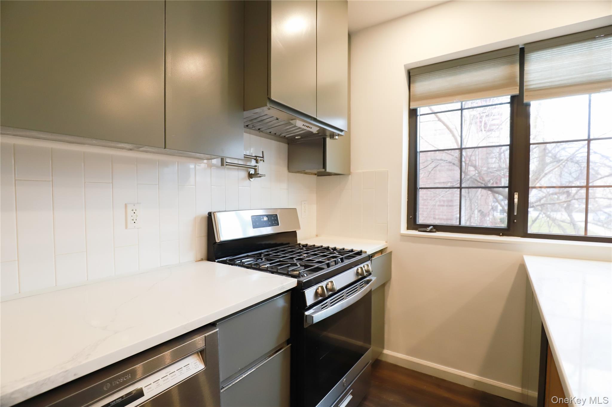 36-20 190th Street Property Photo 3