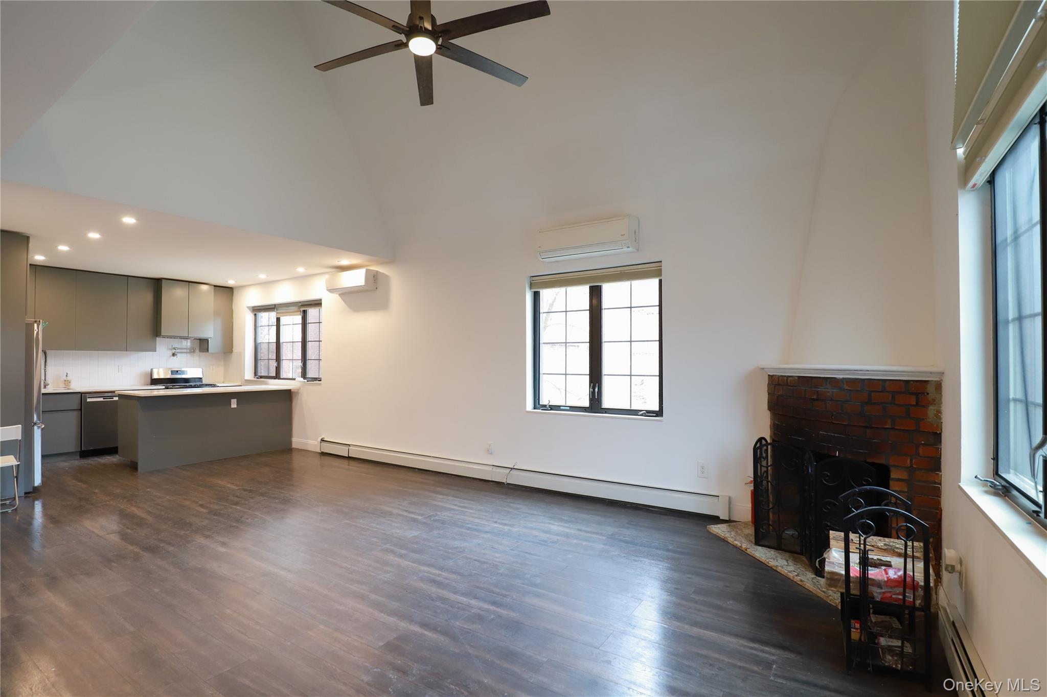 36-20 190th Street Property Photo 10