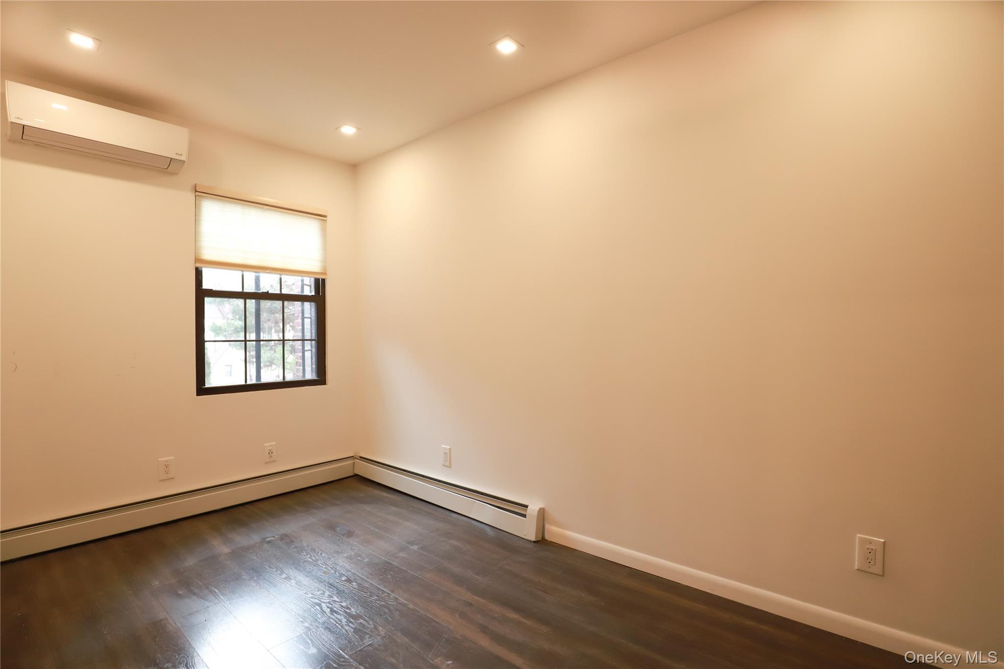 36-20 190th Street Property Photo 21