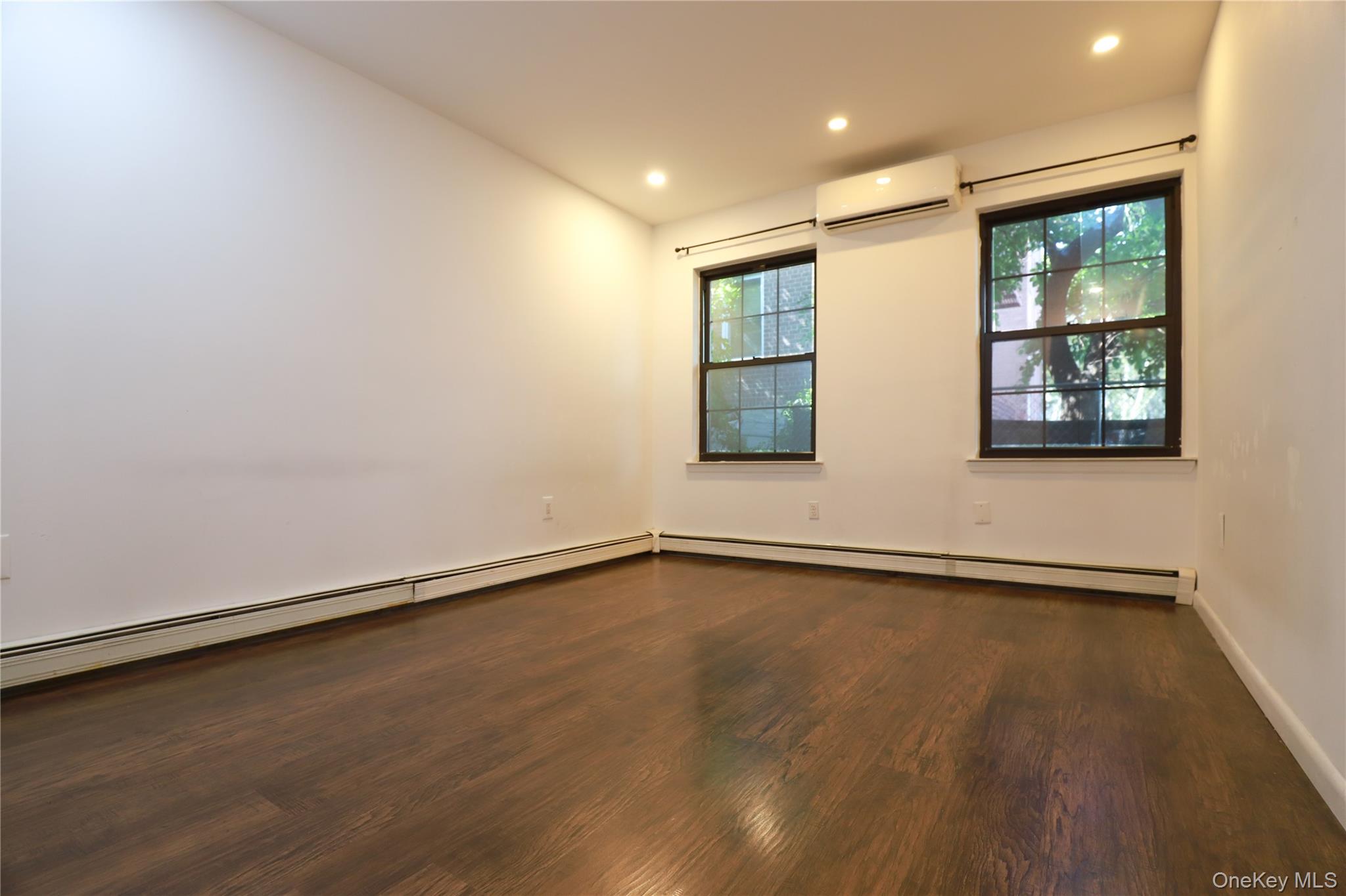36-20 190th Street Property Photo 29