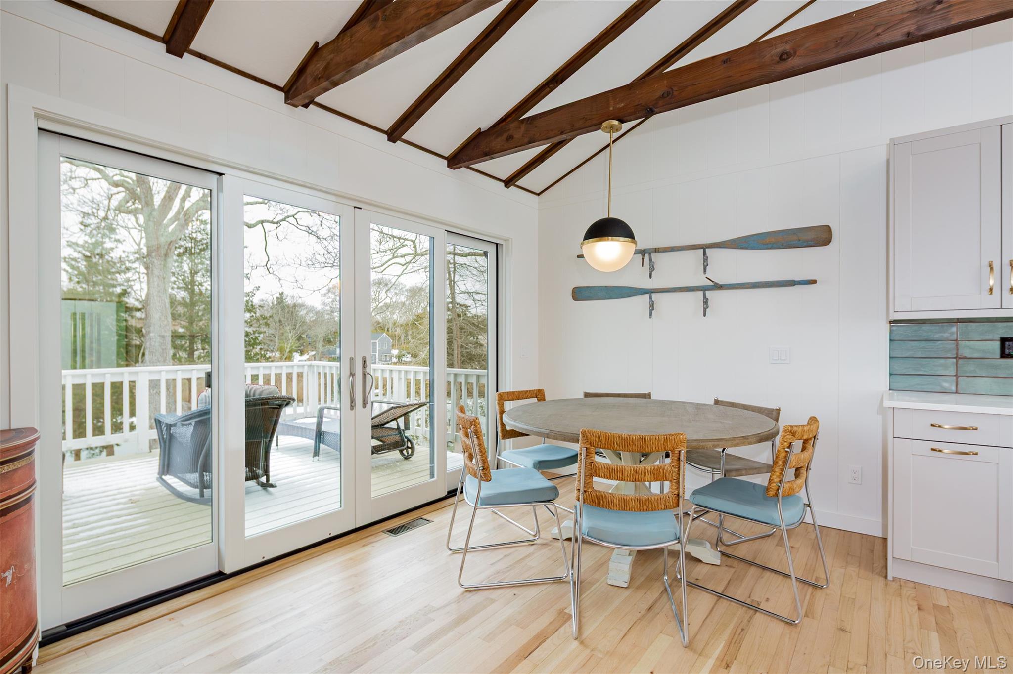 9 Helens Lane Property Photo 6