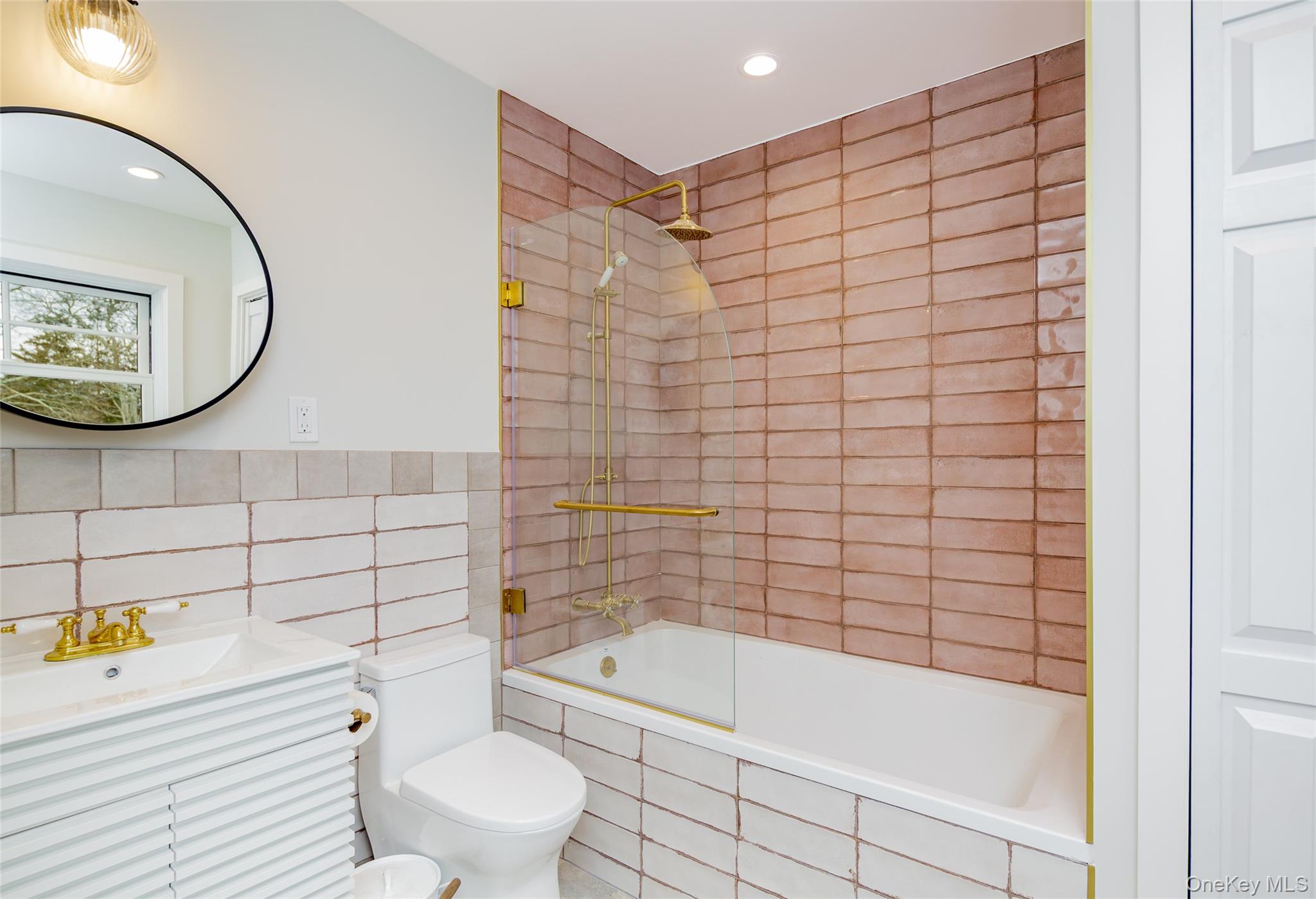 9 Helens Lane Property Photo 15
