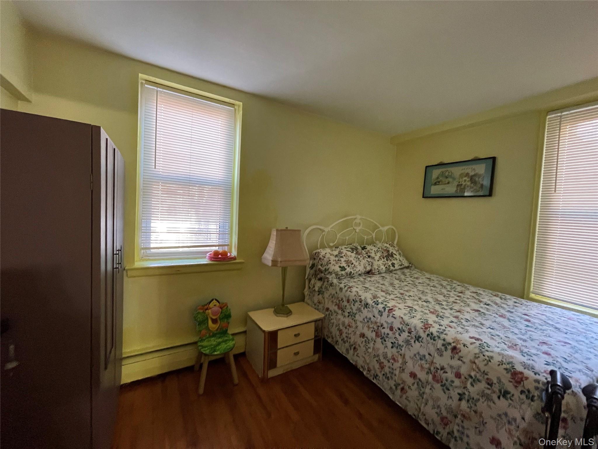 42-42 Colden Street B21 Property Photo 4