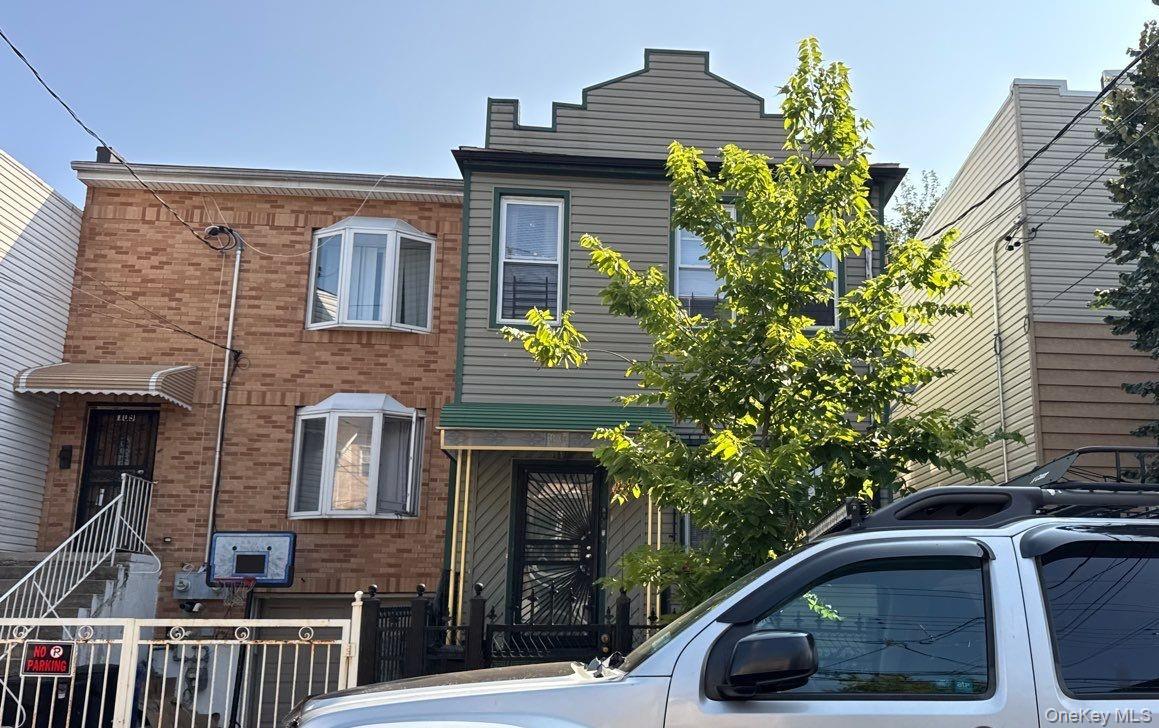 711 Schenck Avenue Property Photo 1