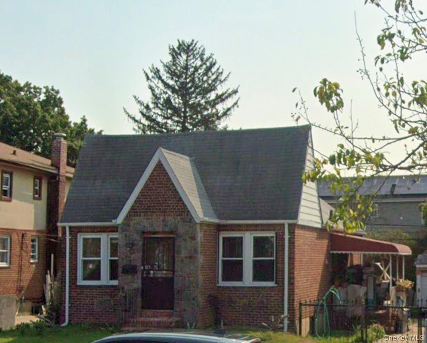 13107 Francis Lewis Boulevard Property Photo 1