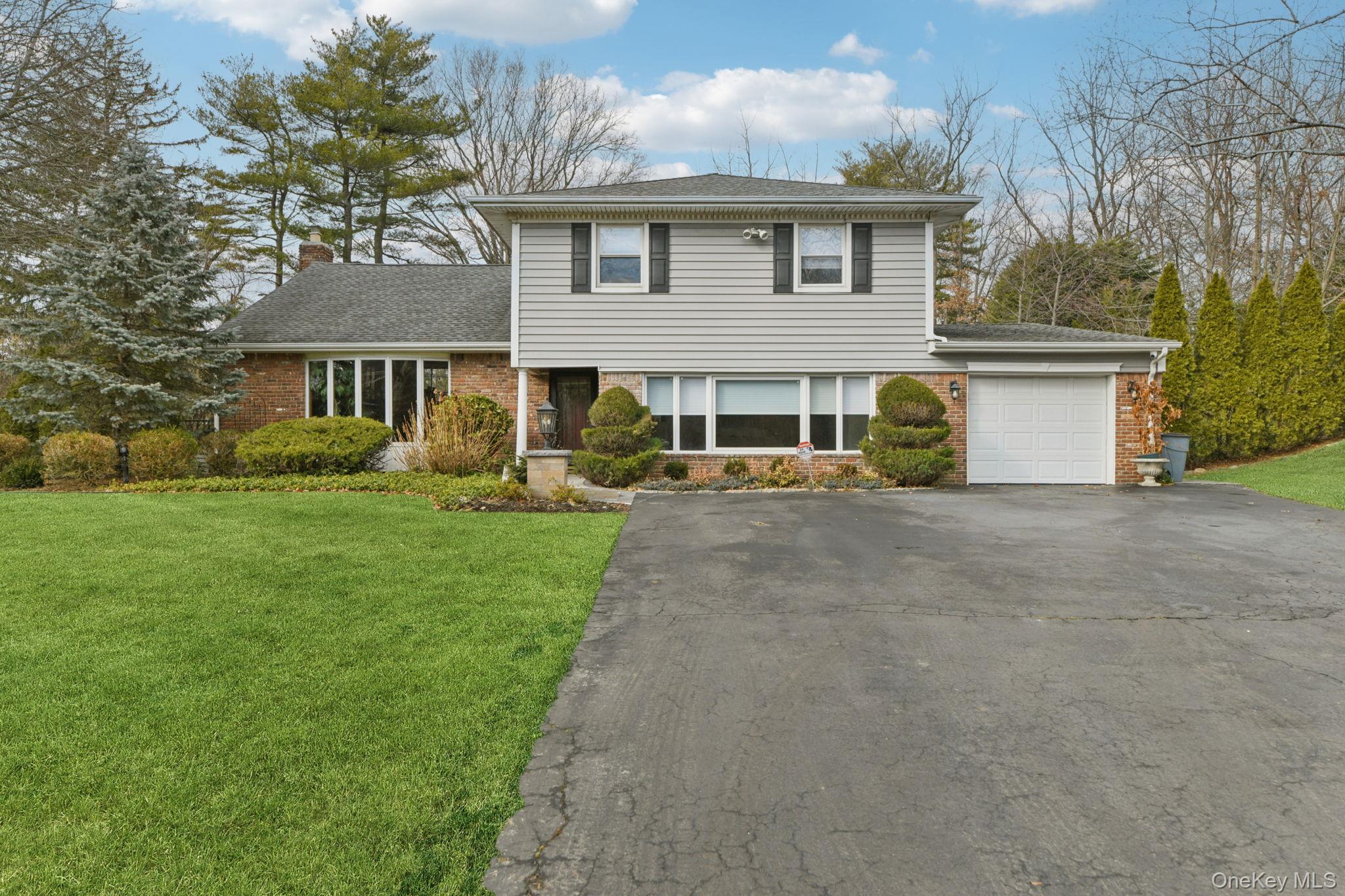 14 Fairway Drive Property Photo 1