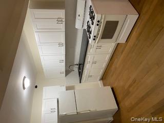 16-66 Jefferson Avenue Property Photo 4
