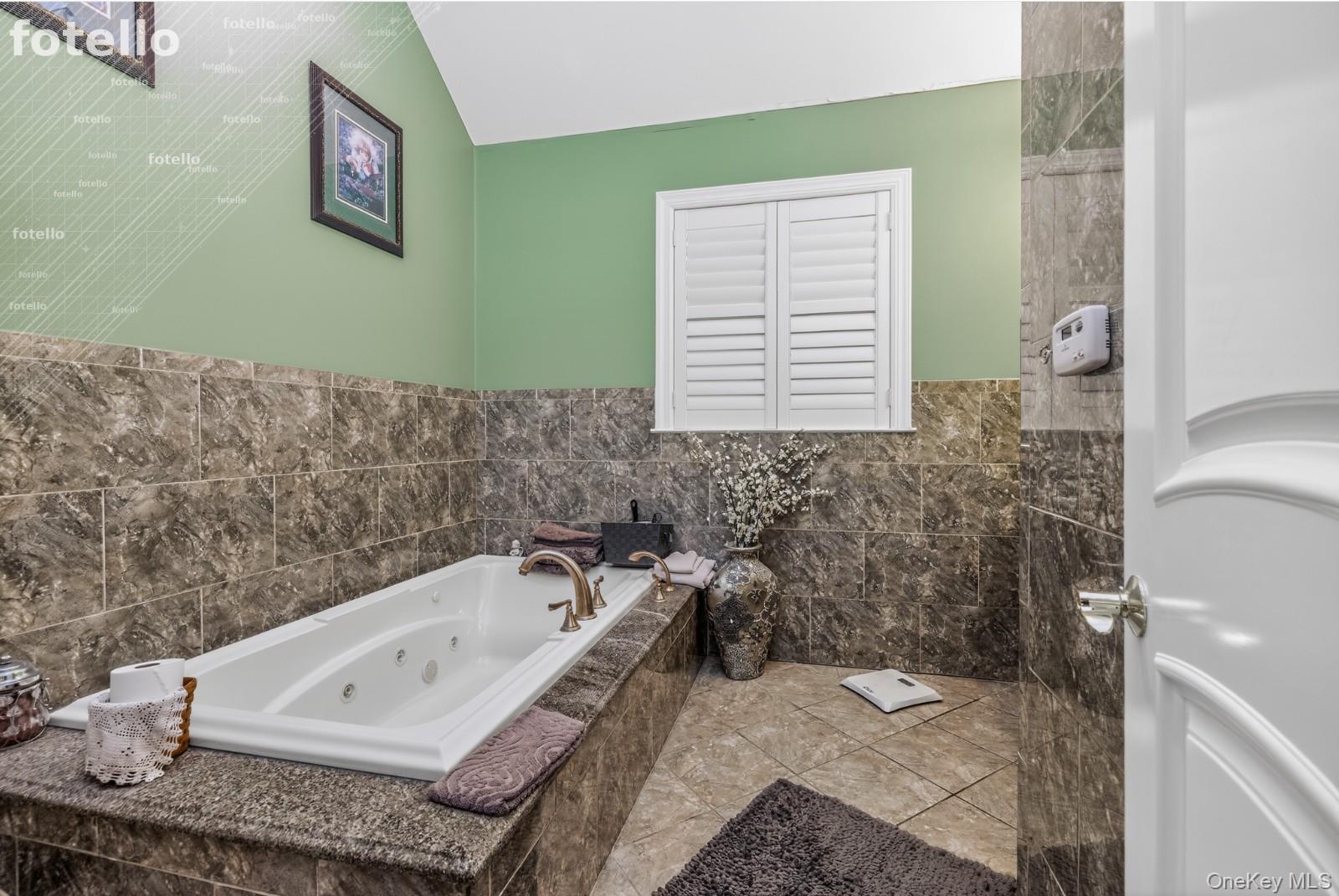8611 165th Avenue Property Photo 9