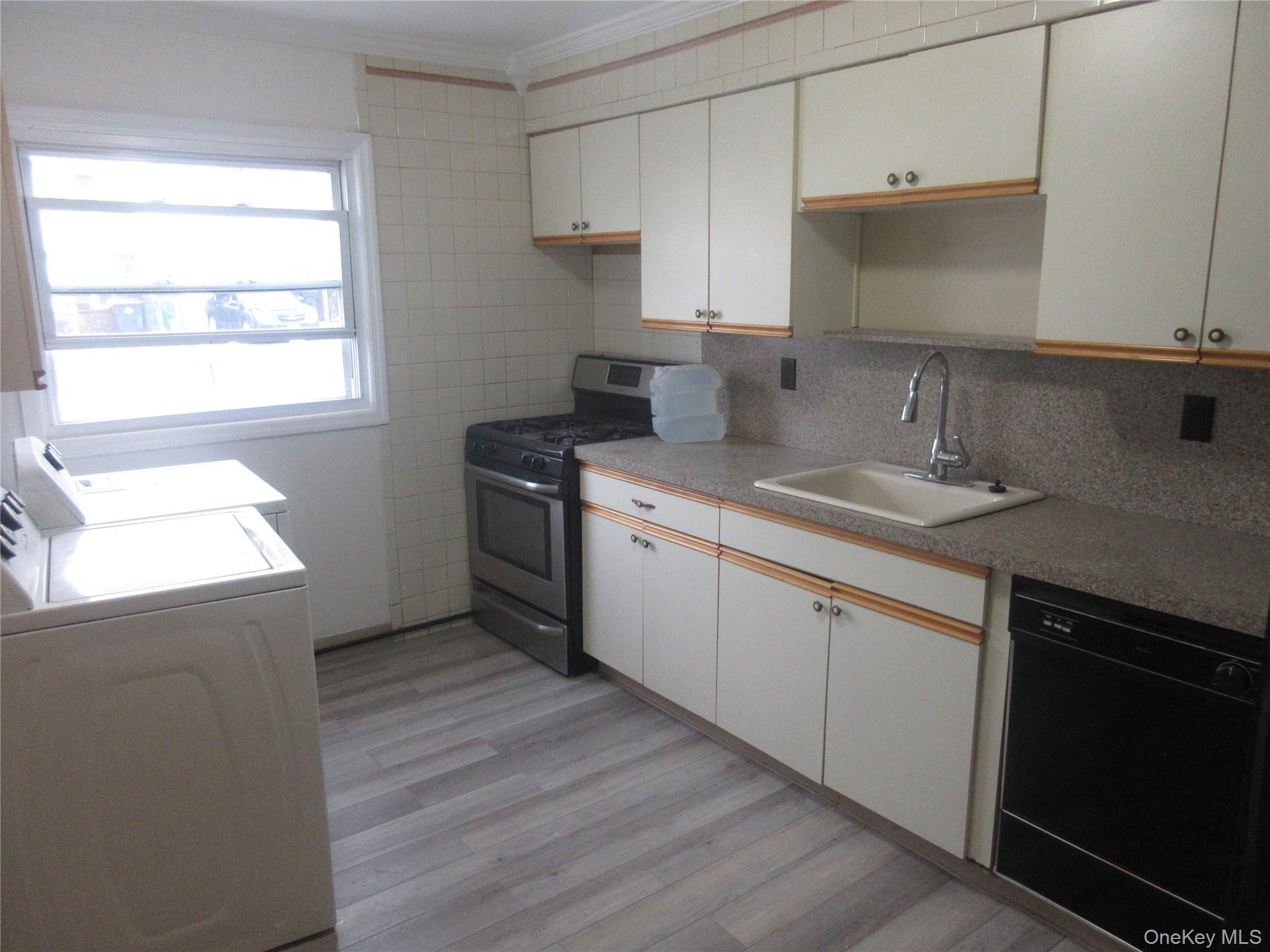 32 Brownsell Avenue Property Photo 8