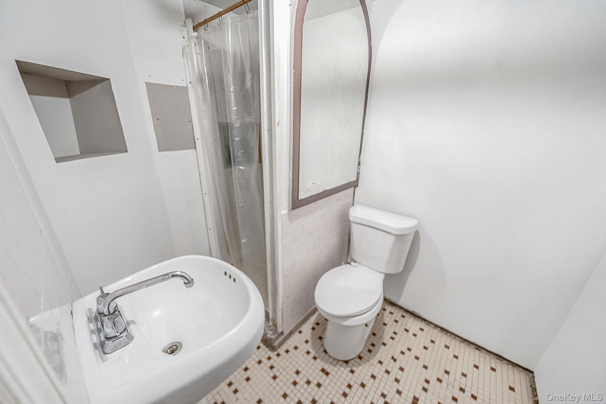 133 Franklin Avenue Property Photo 24