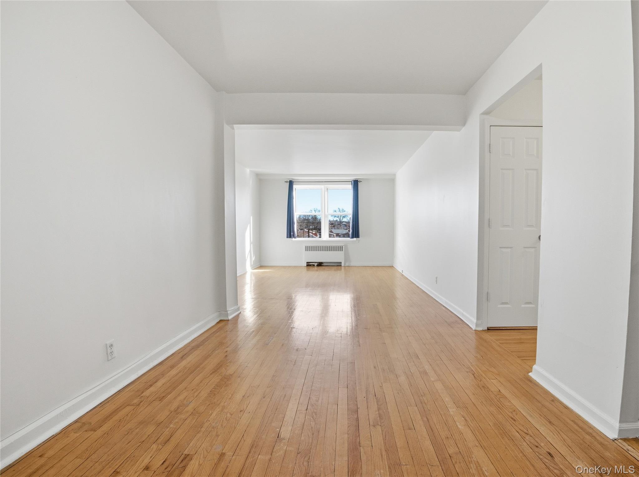 2090 Barnes Avenue 3g Property Photo 4