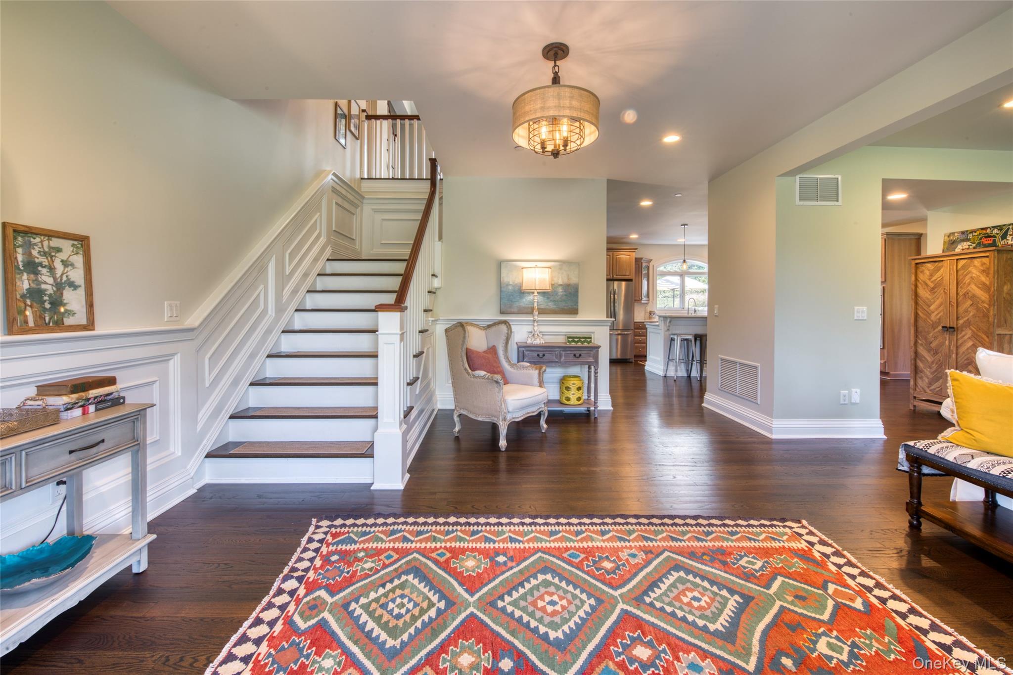 2055 Grandview Drive Property Photo 3