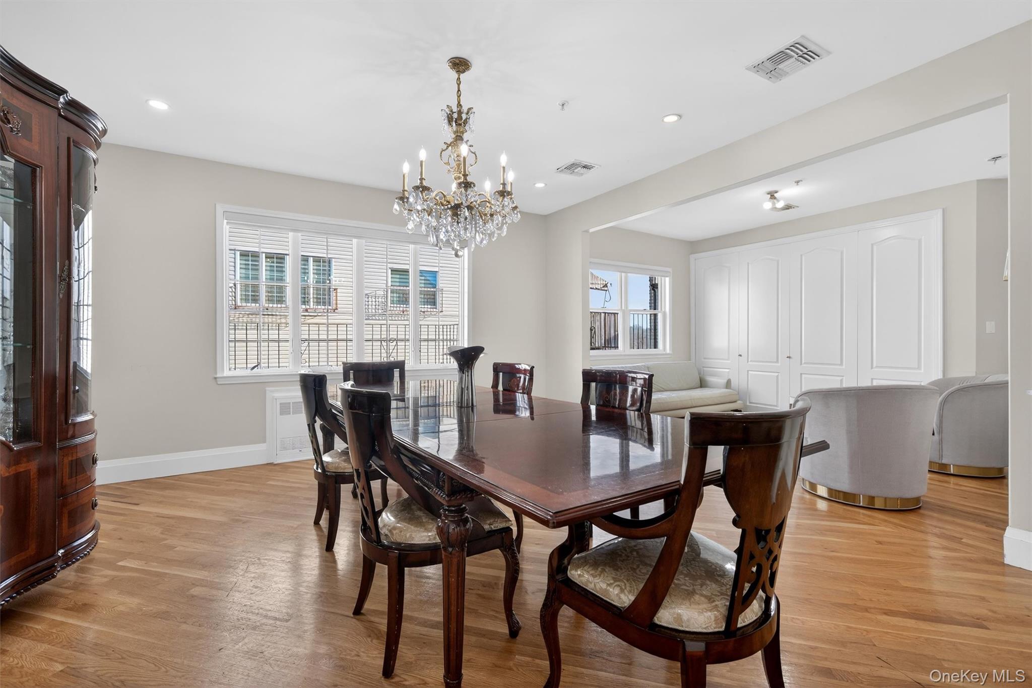 10 Lemberg Court 401 Property Photo 4