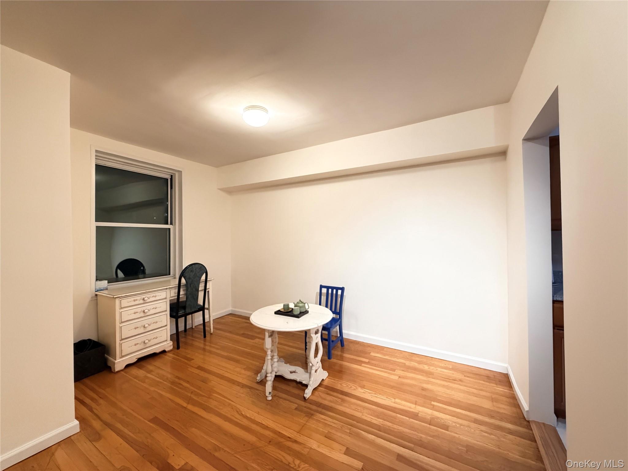 142-05 Roosevelt Avenue 519 Property Photo 3