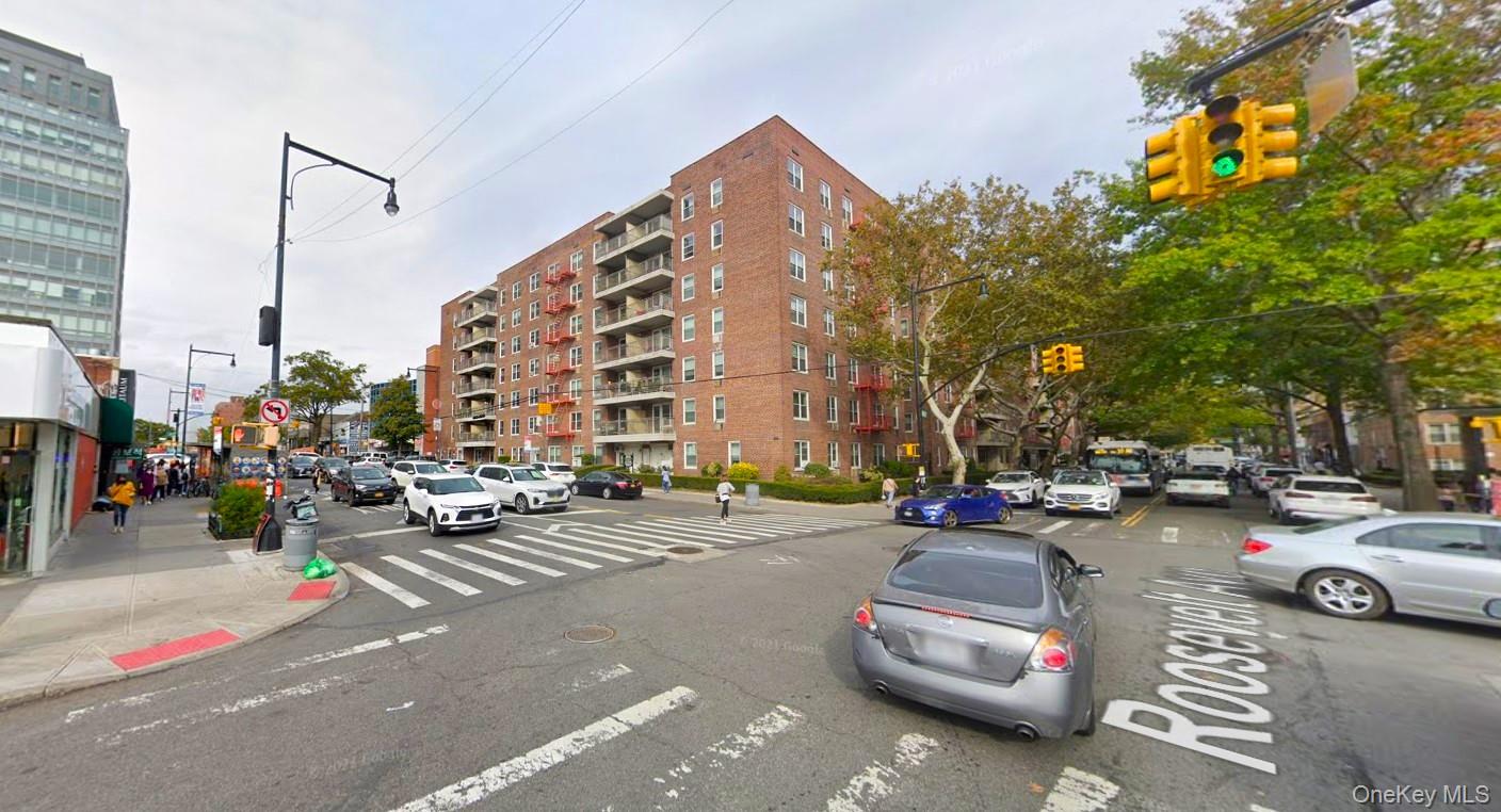 142-05 Roosevelt Avenue 519 Property Photo 11