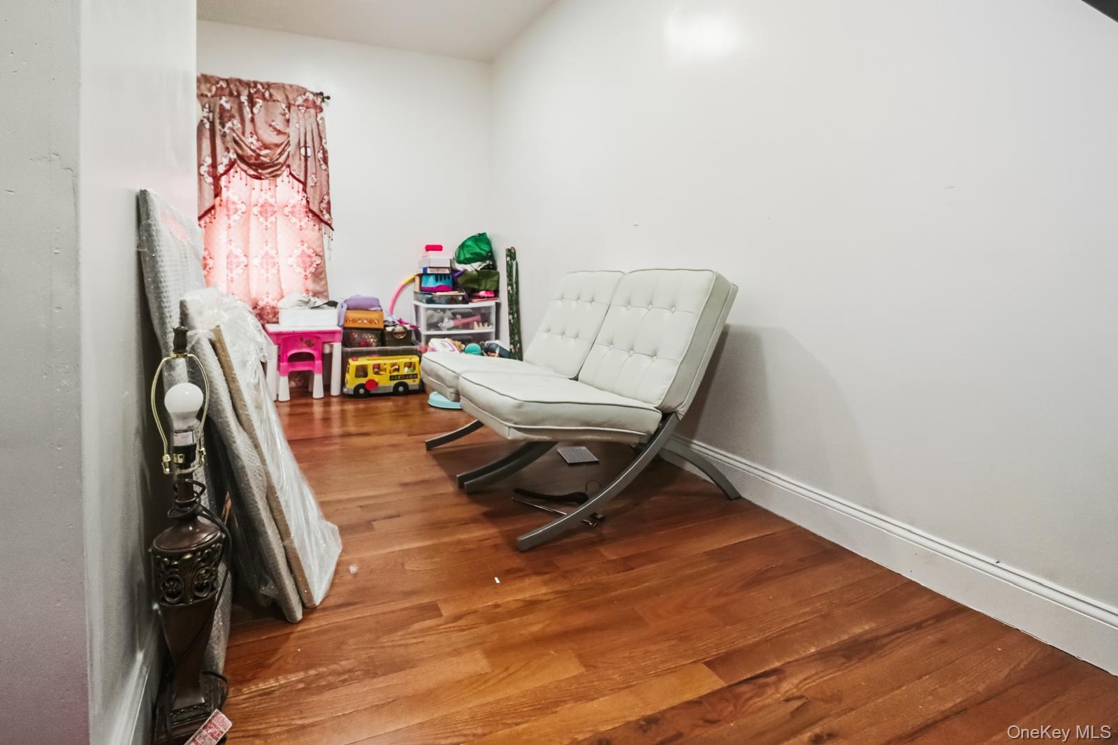 11202 Witthoff Avenue Property Photo 8