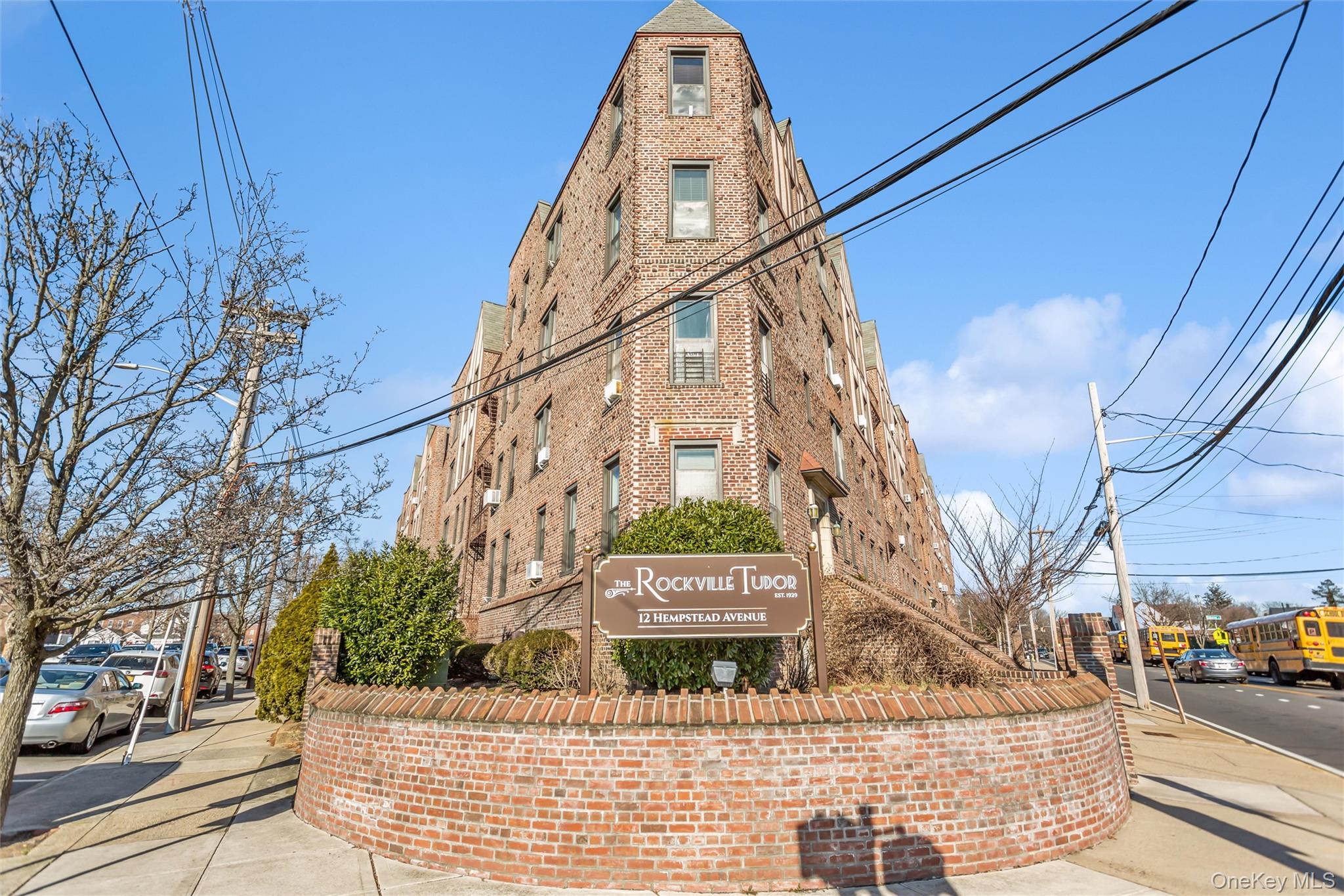 12 Hempstead Avenue 3n Property Photo 3