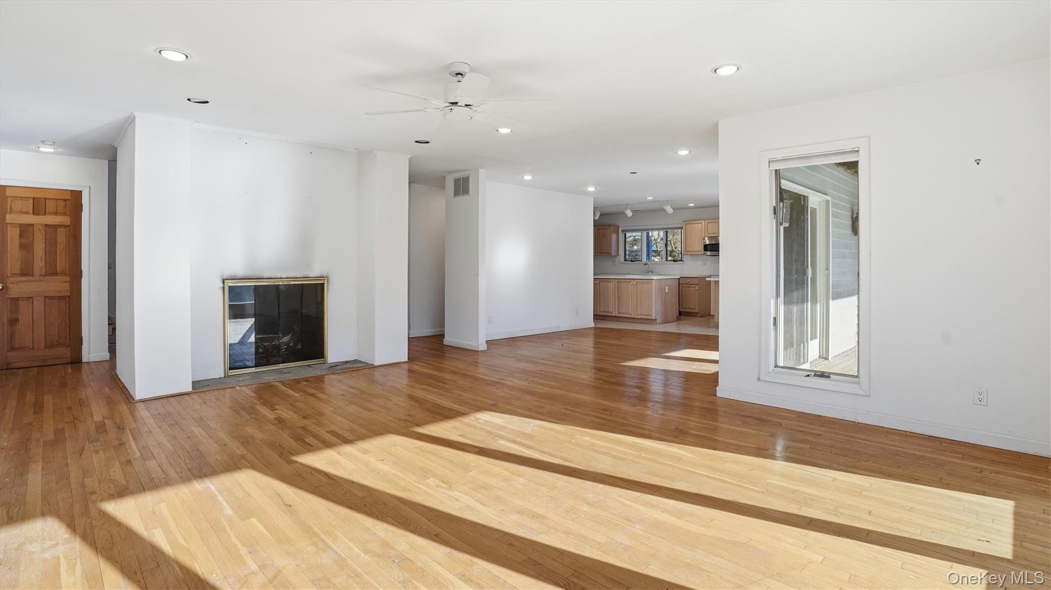 103 Middle Pond Road Property Photo 7