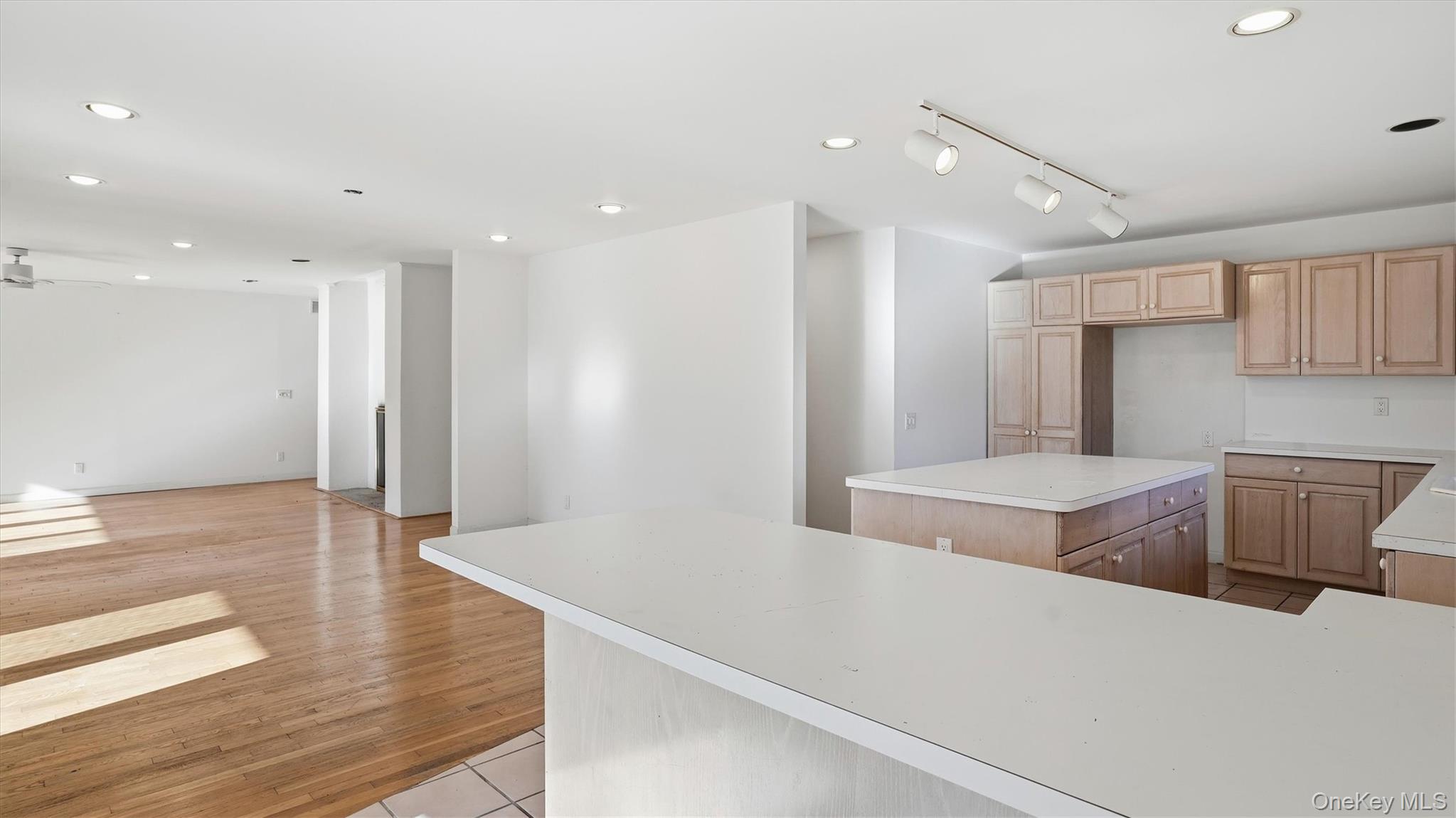 103 Middle Pond Road Property Photo 11