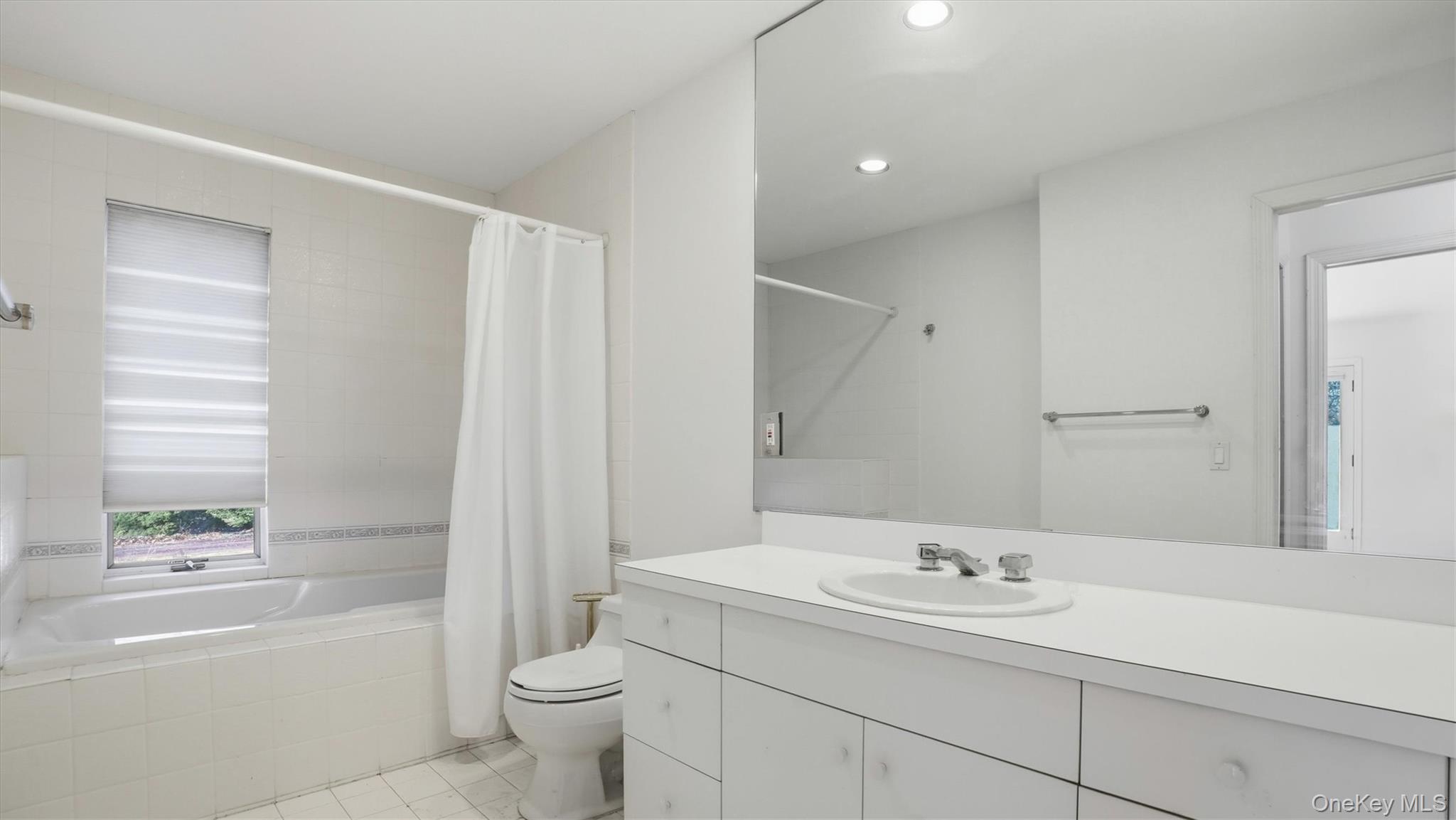 103 Middle Pond Road Property Photo 15