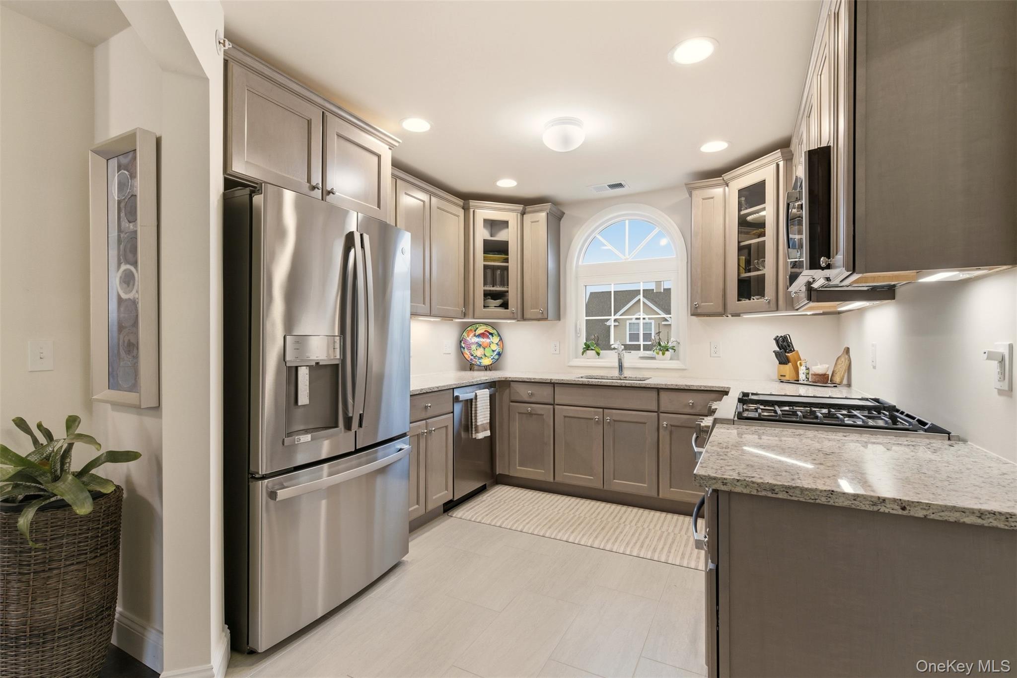 28 Steven Circle Property Photo 19