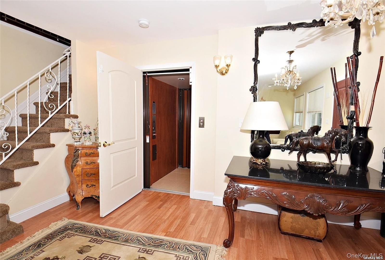 3434 Colony Drive Property Photo 4