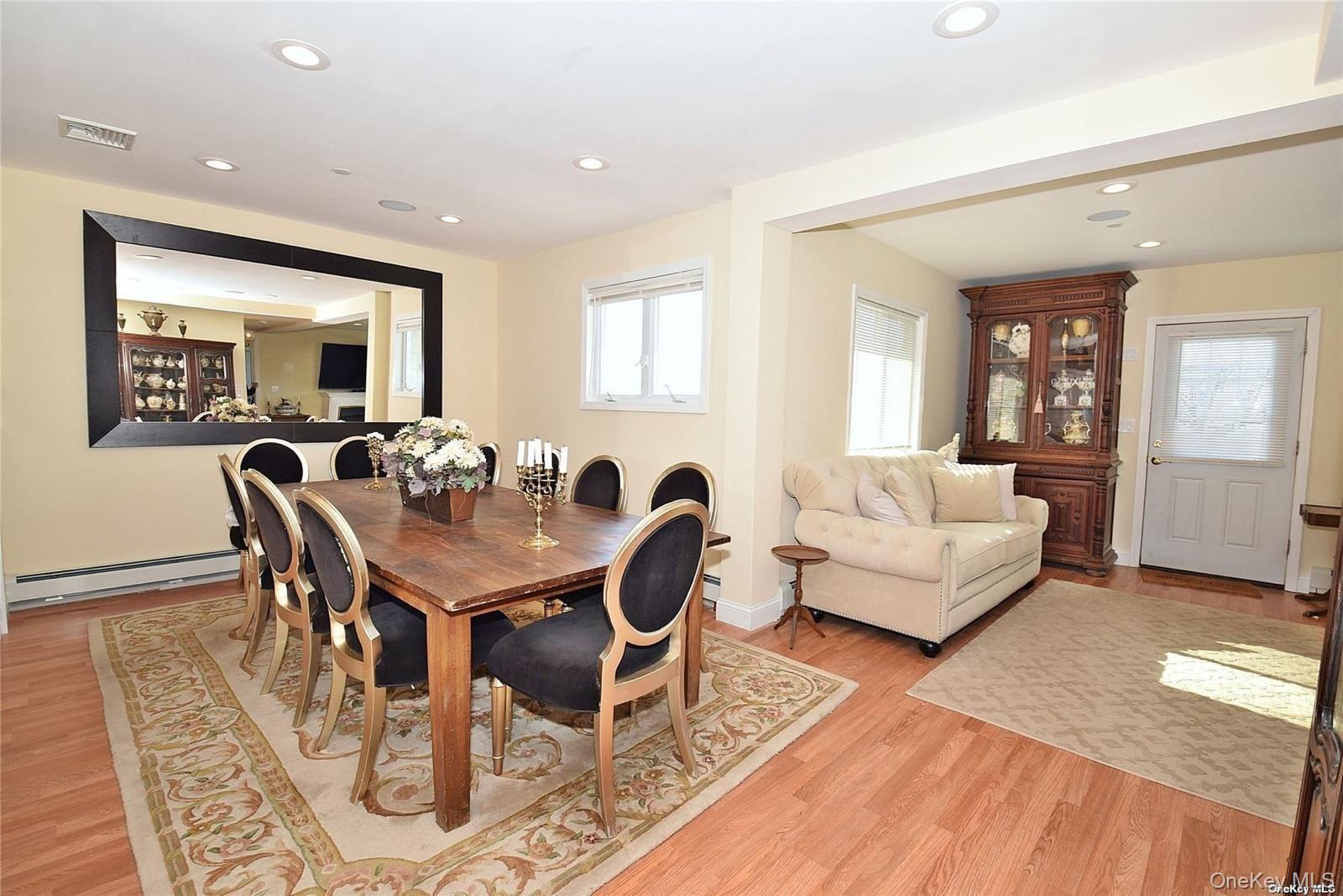3434 Colony Drive Property Photo 5