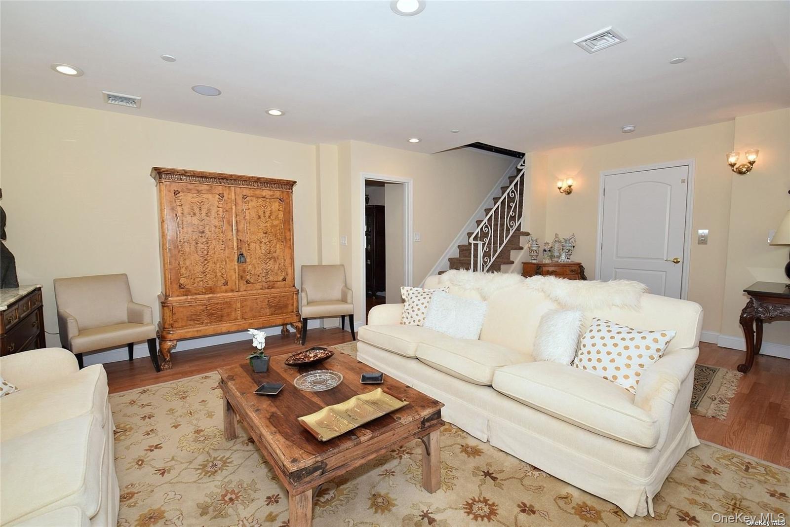 3434 Colony Drive Property Photo 12