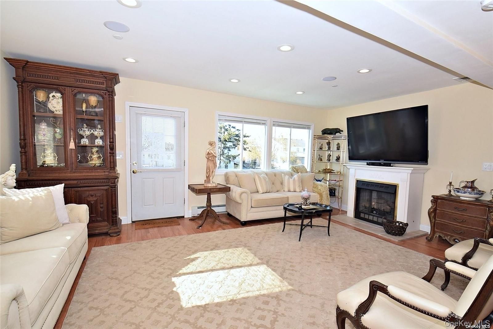 3434 Colony Drive Property Photo 17