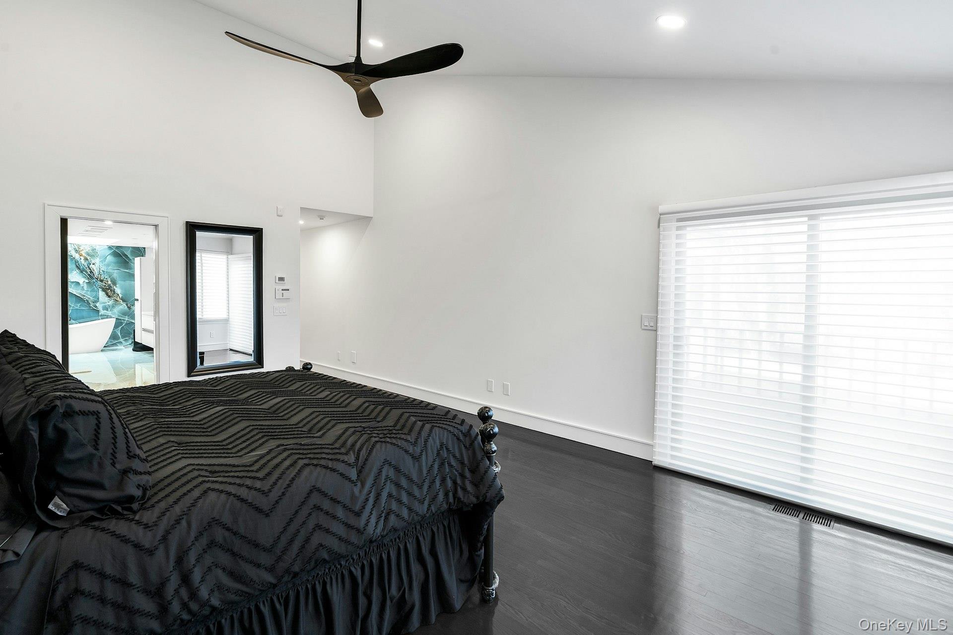304 Aerie Court Property Photo 25