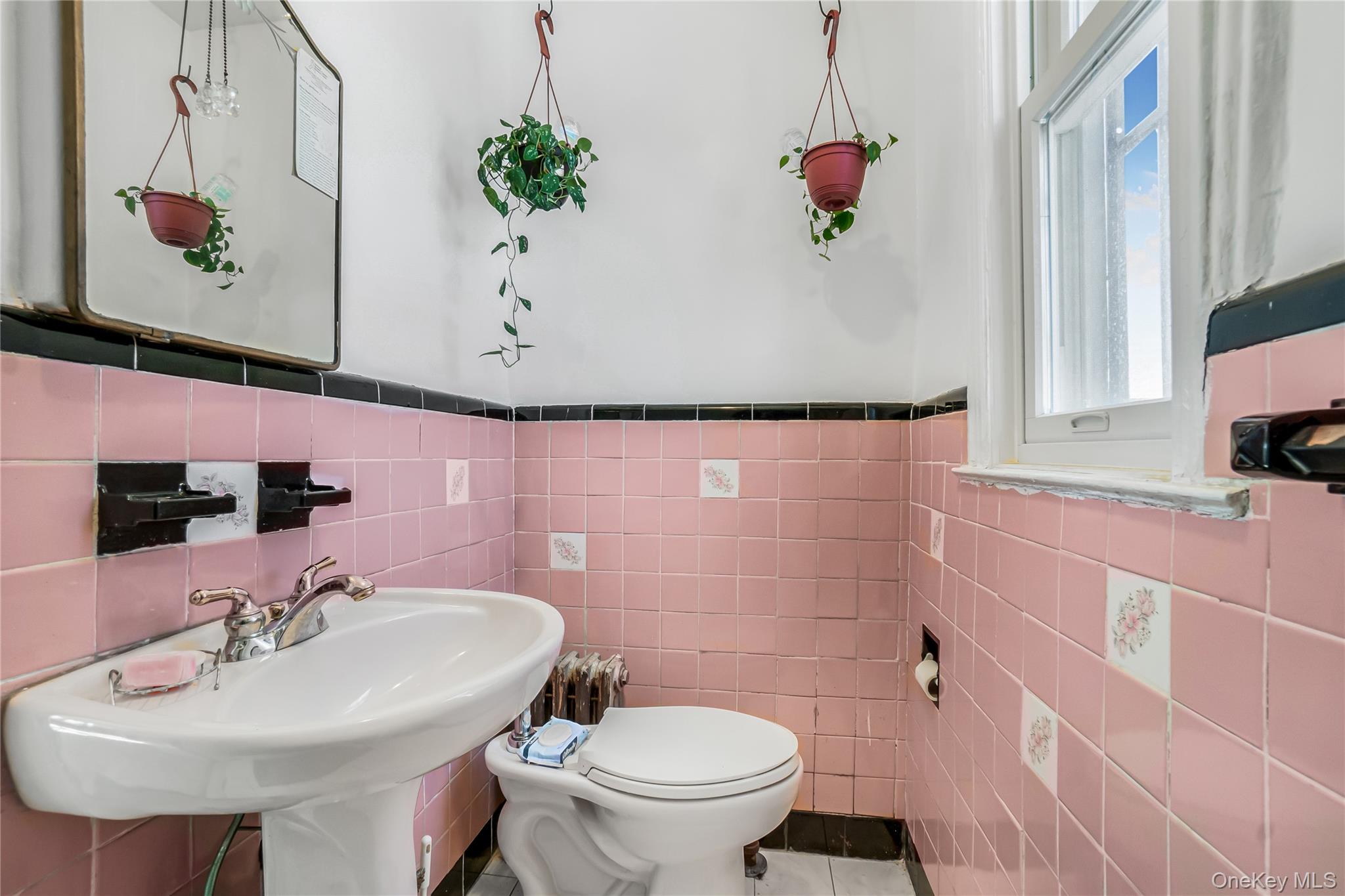 904 E 54th Street Property Photo 15