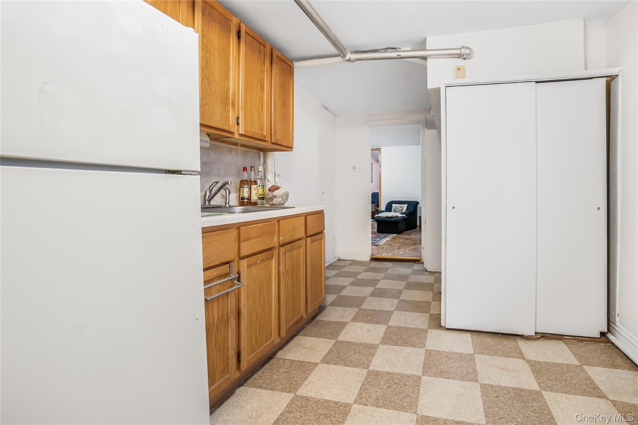 904 E 54th Street Property Photo 17