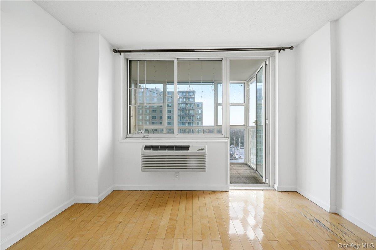 118-17 Union Tpke 16g Property Photo 14