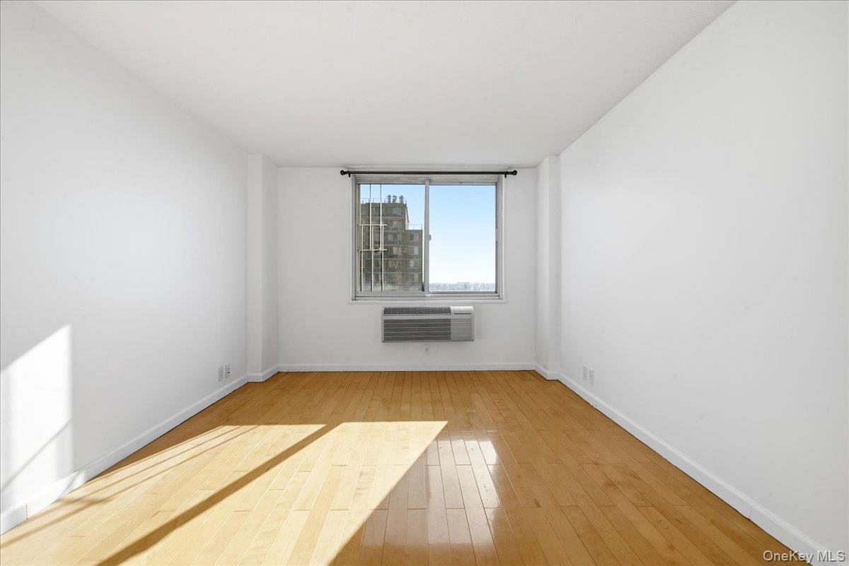 118-17 Union Tpke 16g Property Photo 17