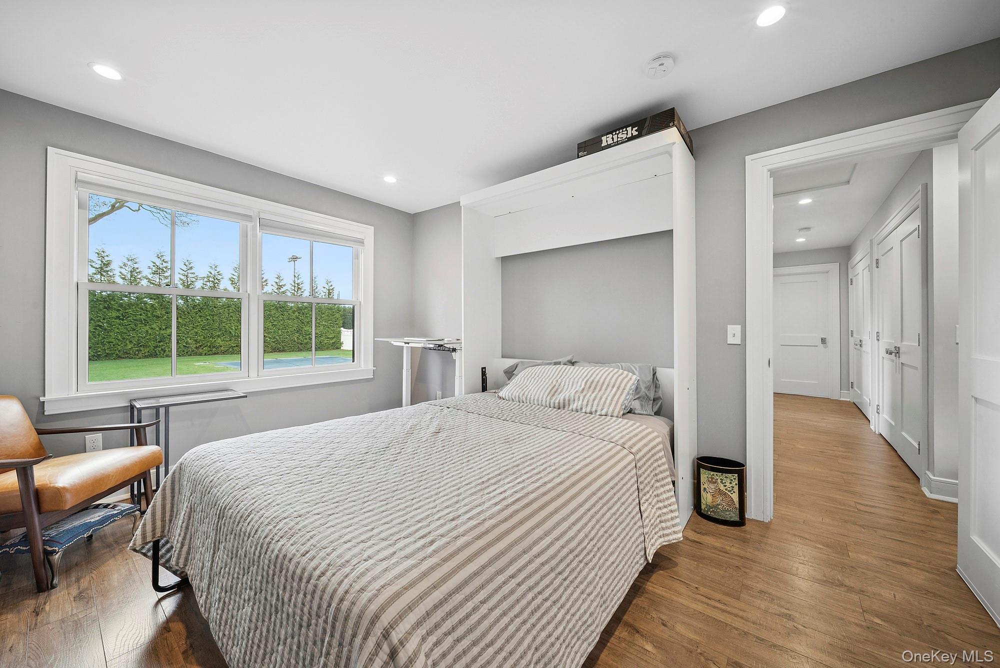 37 Maryland Boulevard Property Photo 3