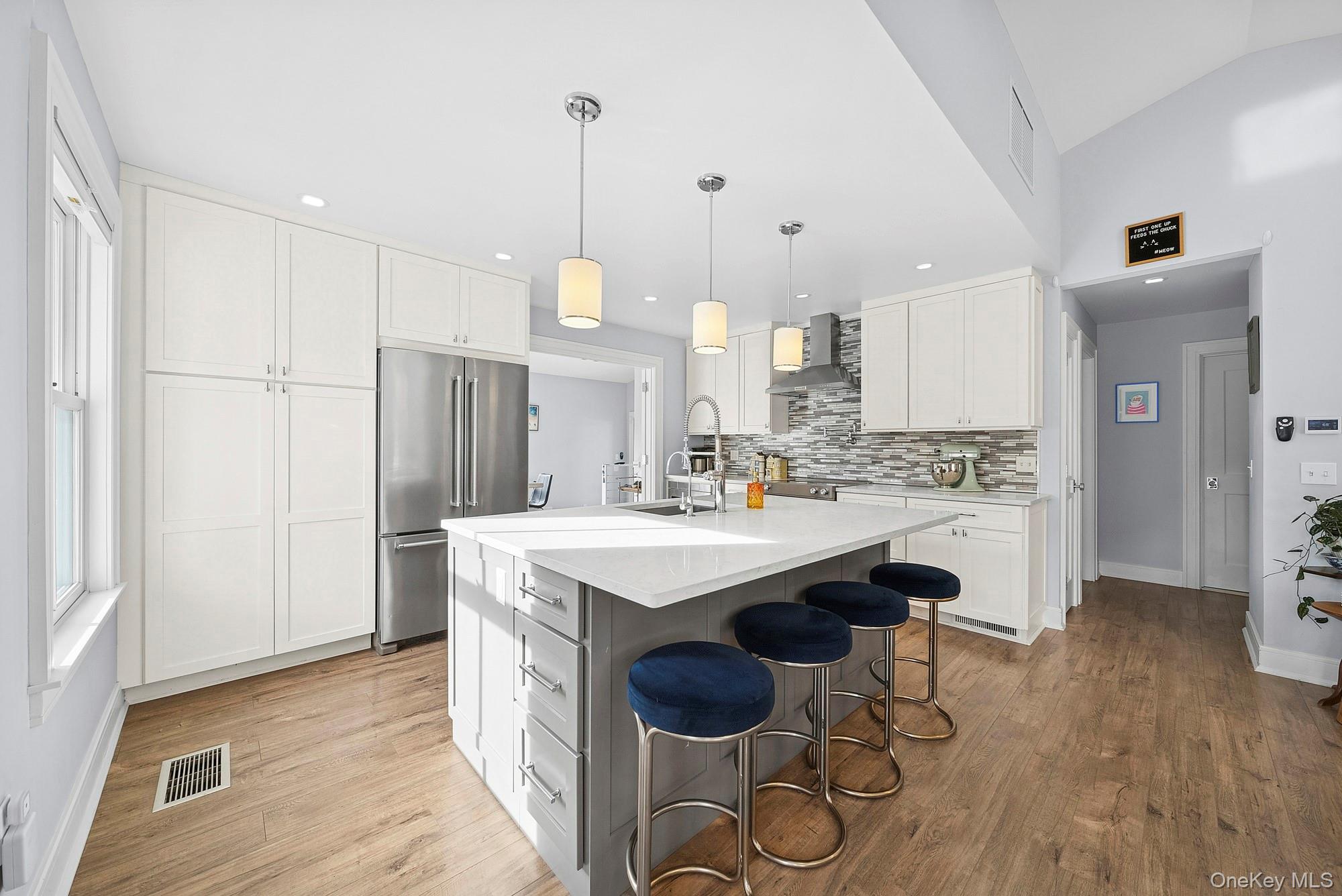 37 Maryland Boulevard Property Photo 8