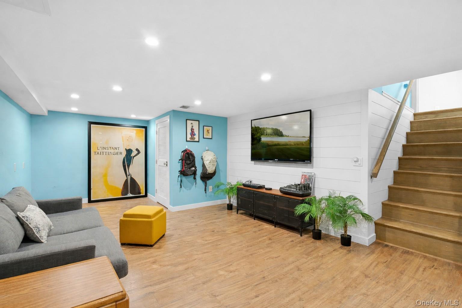 37 Maryland Boulevard Property Photo 14