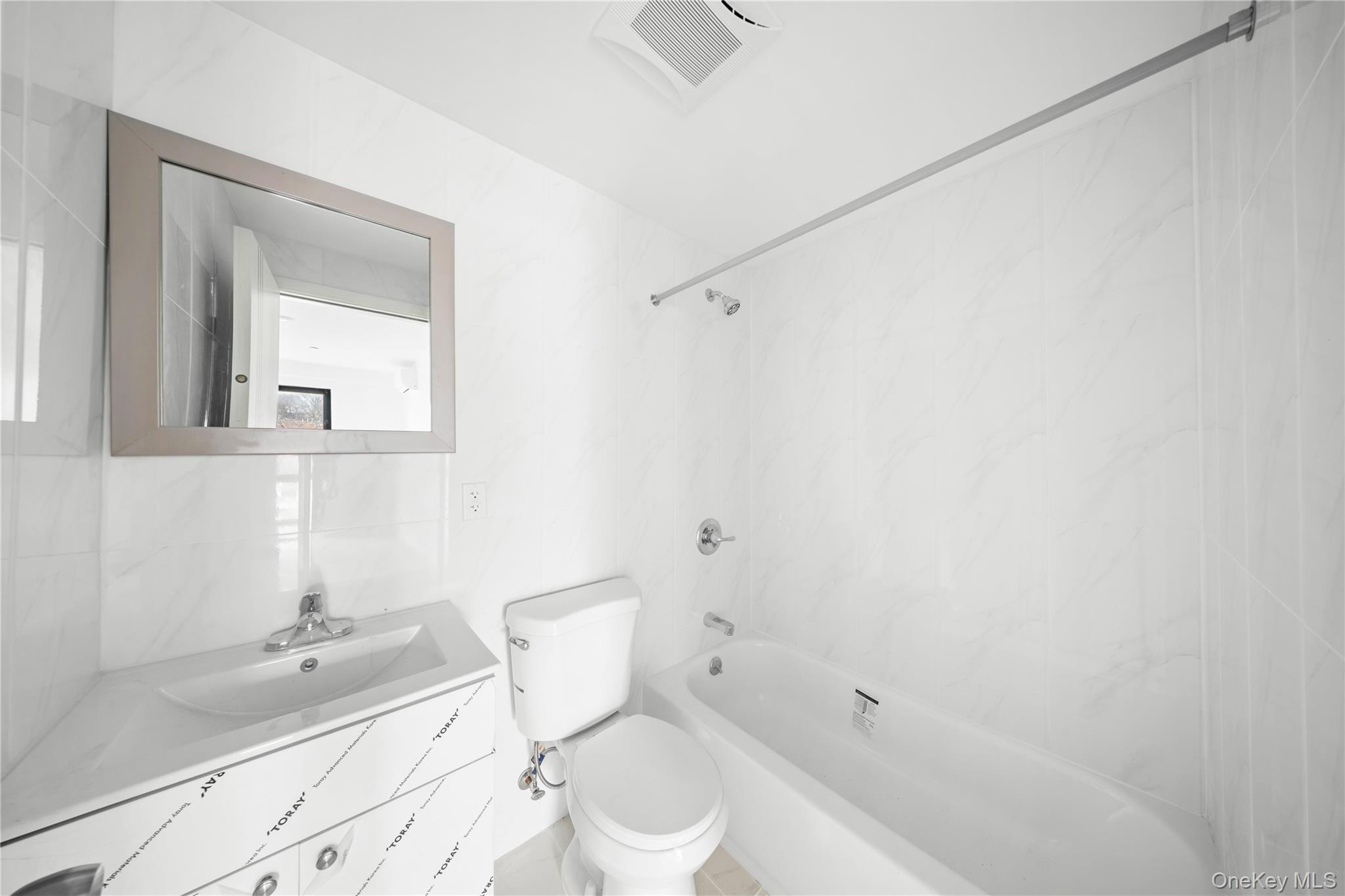 70-40 45 Avenue 7g Property Photo 9