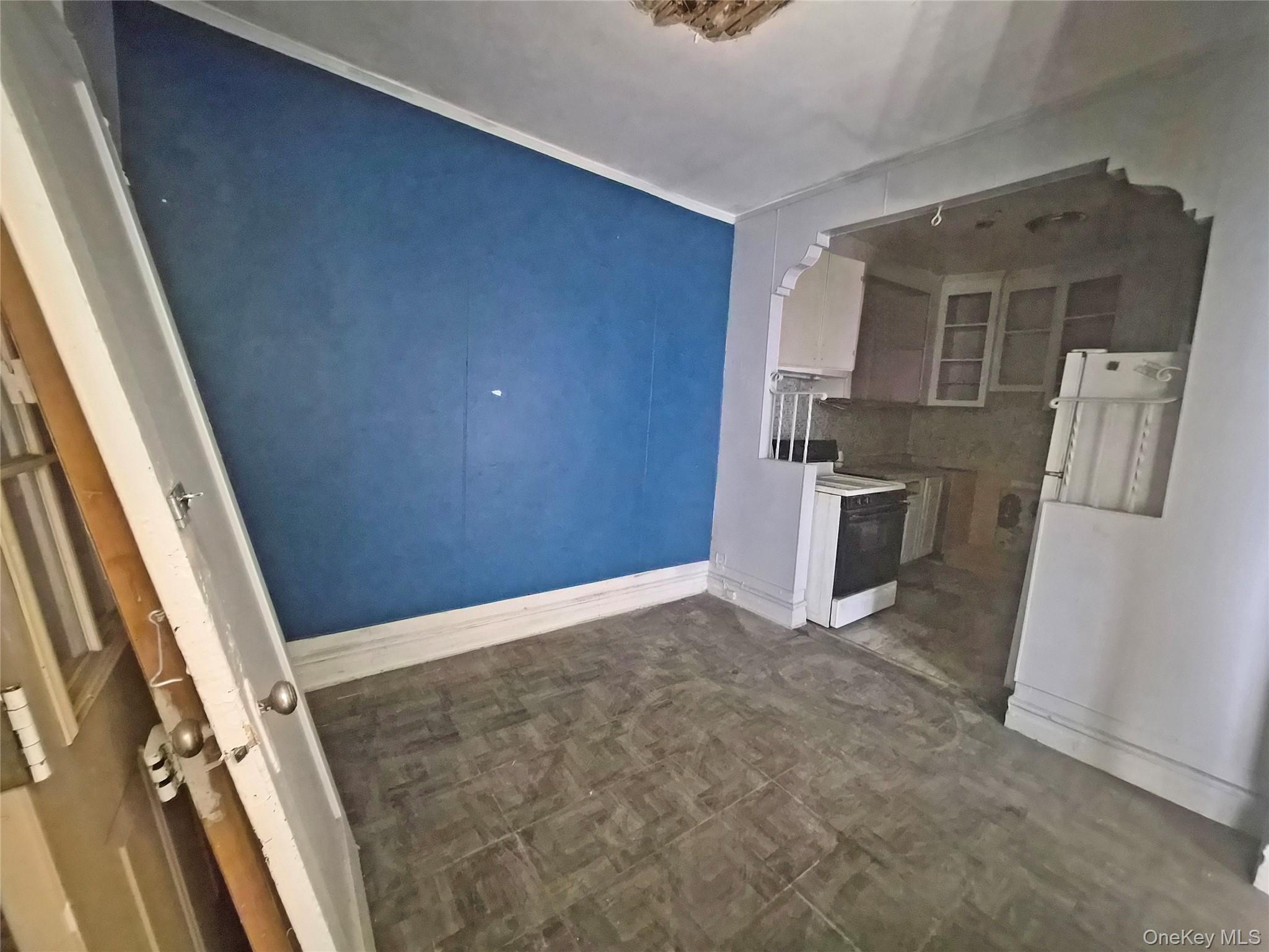 411 Winthrop Street Property Photo 3