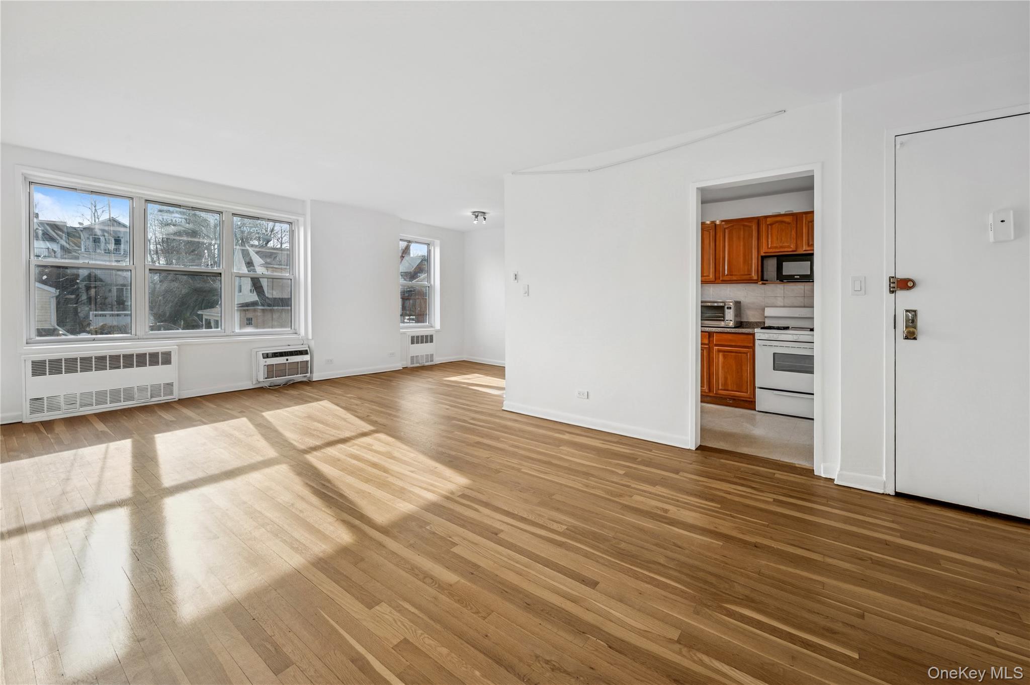 5730 Mosholu Avenue 5f Property Photo 3