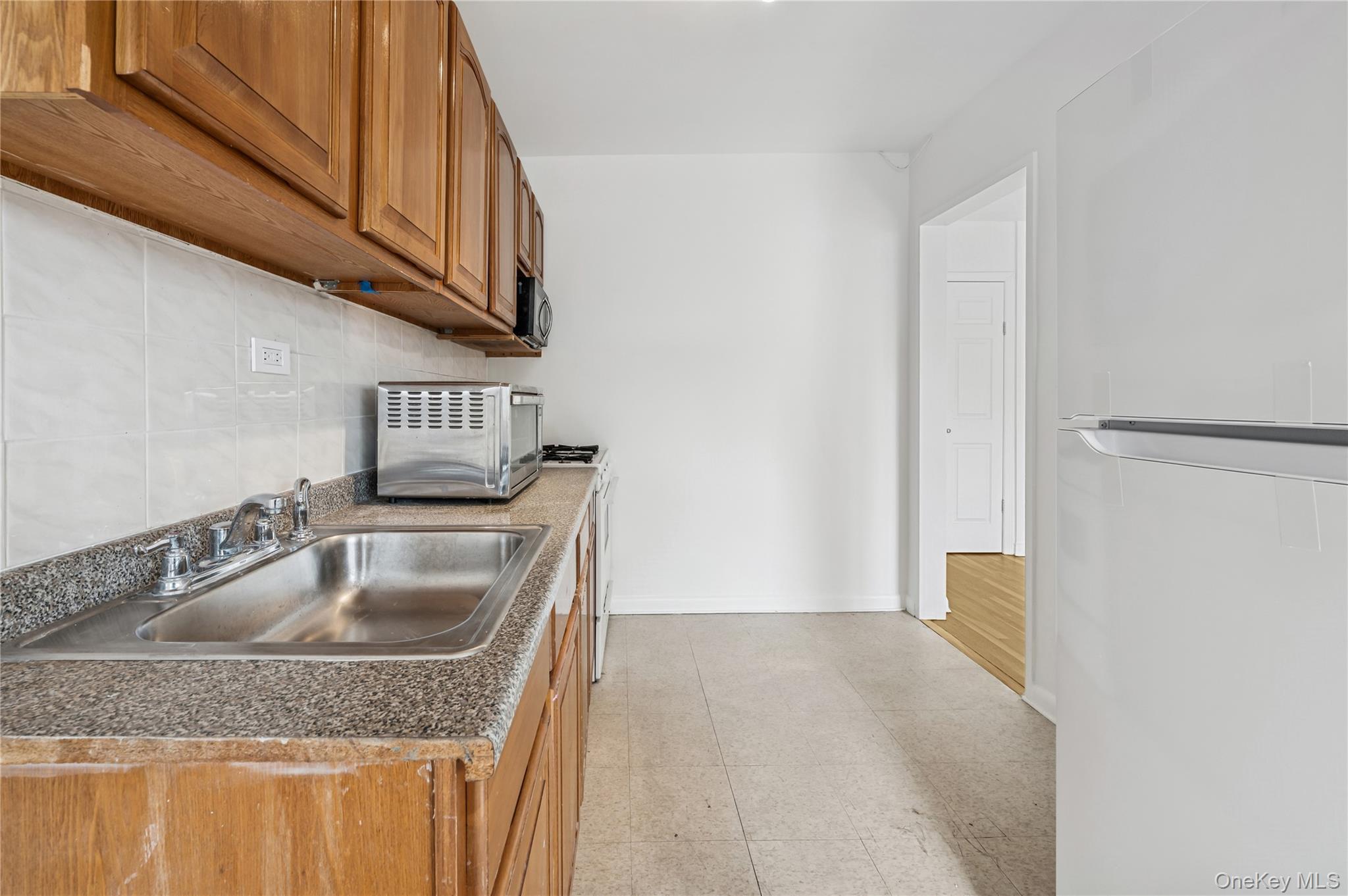 5730 Mosholu Avenue 5f Property Photo 8