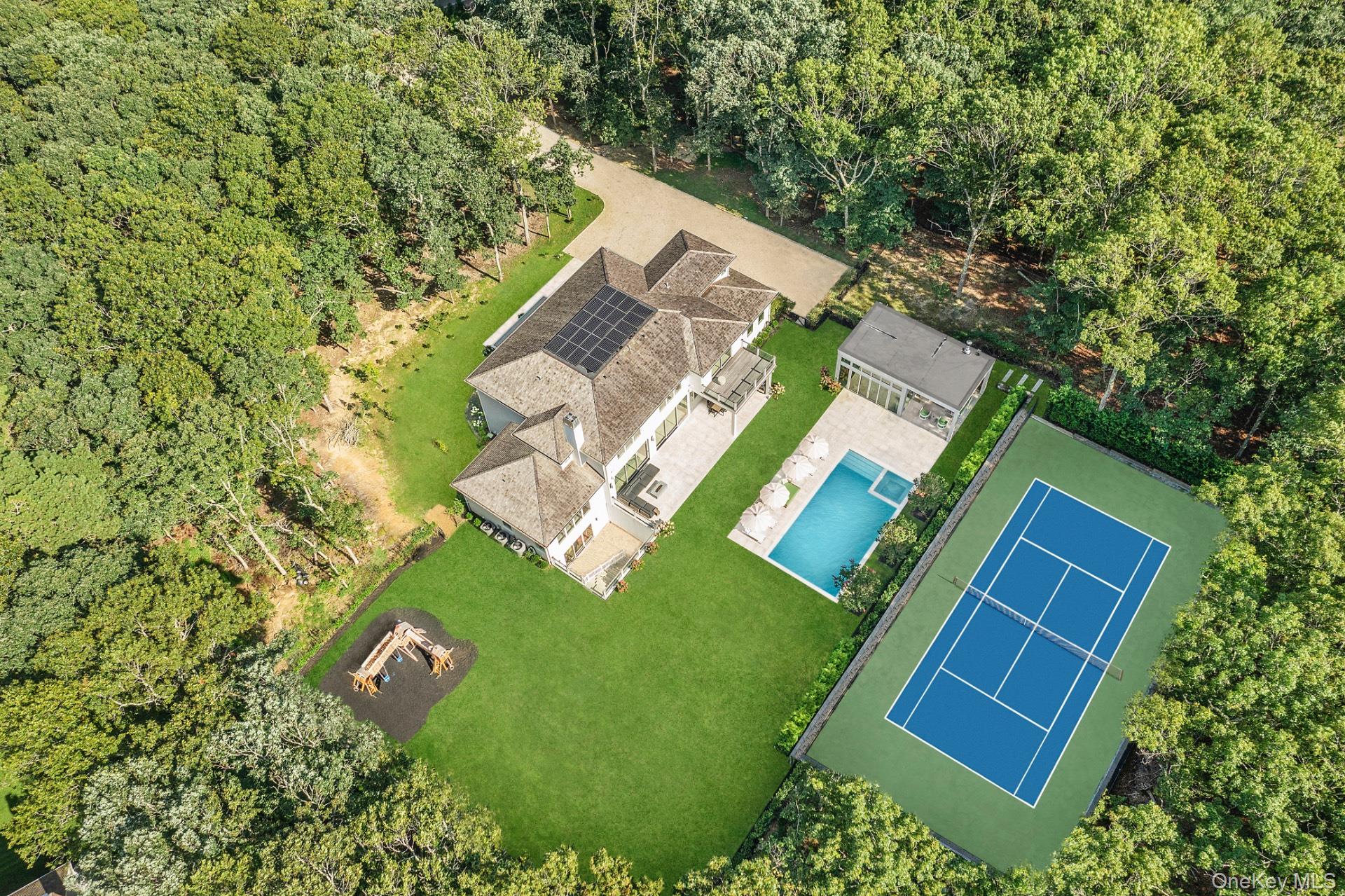 1552 Deerfield Road Property Photo 1