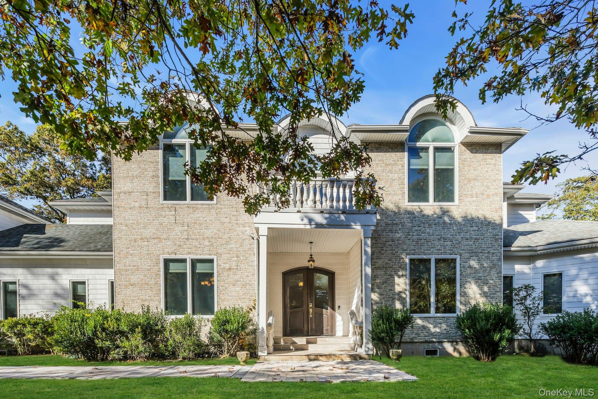 10 Bay Woods Drive Property Photo 1