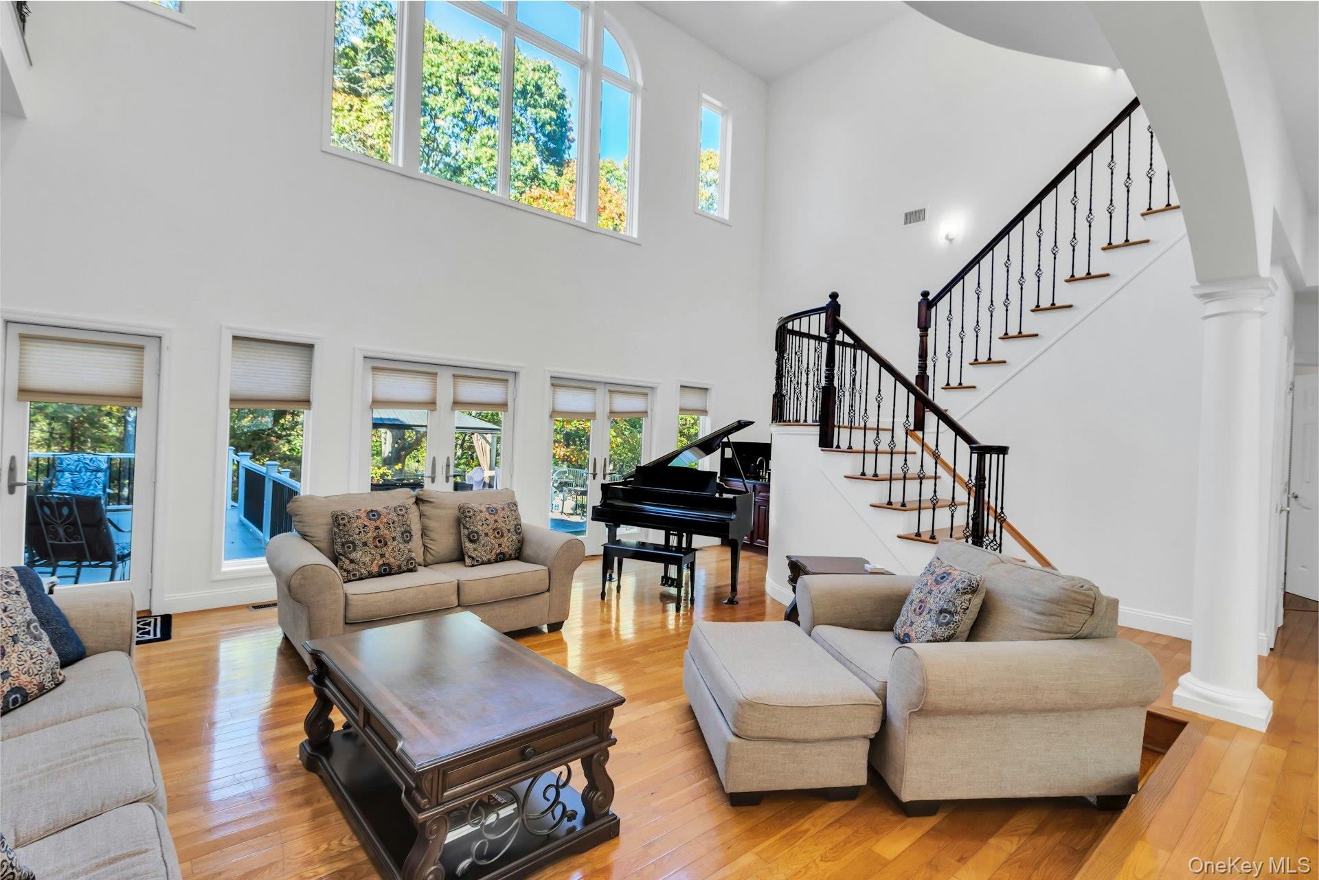 10 Bay Woods Drive Property Photo 13