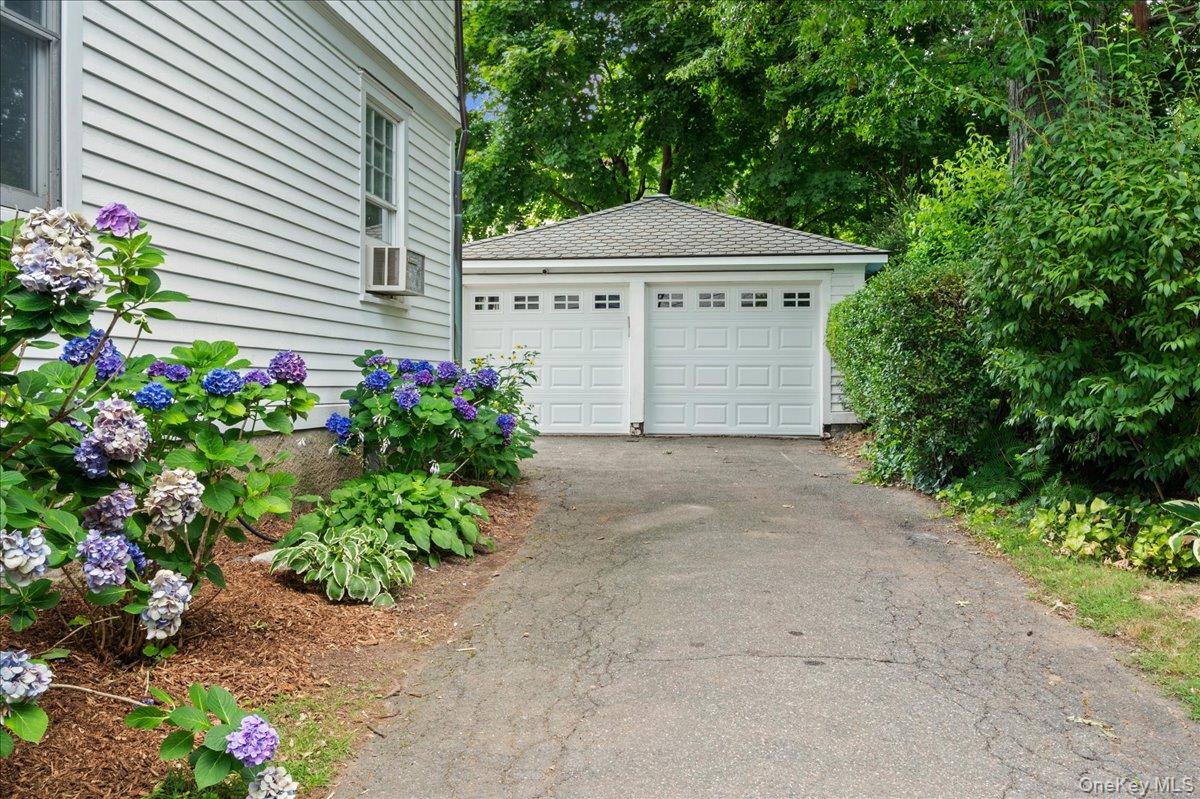 126 Greenridge Avenue Property Photo 6