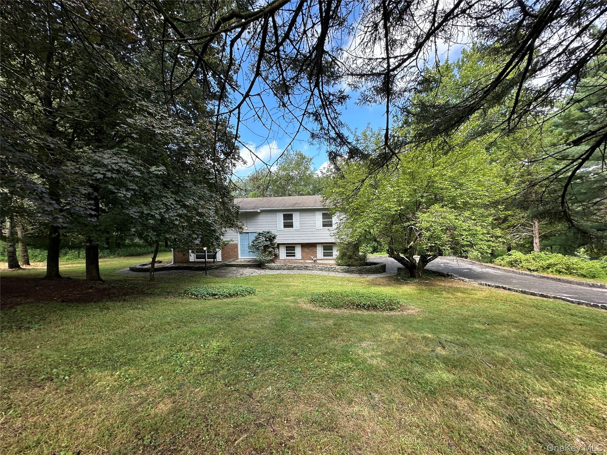43 Points Of View Property Photo 1